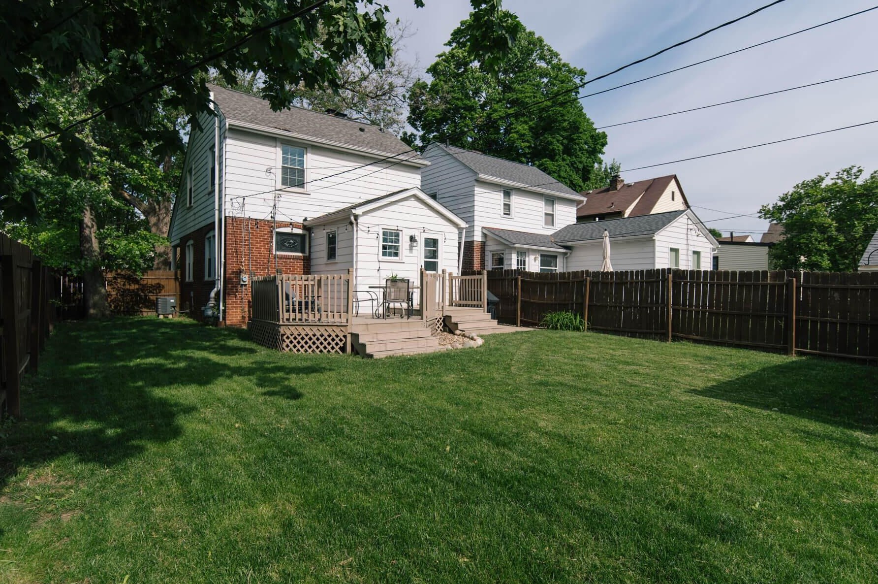 812 Gladden Rd, Columbus OH 43212-3811 exterior