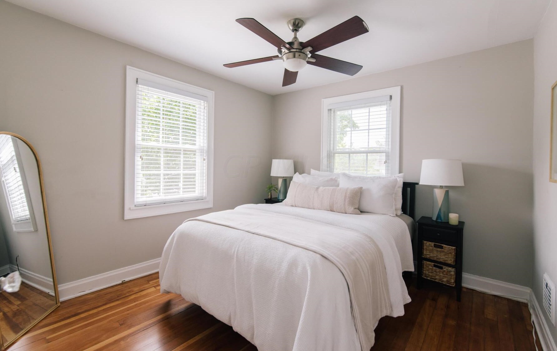 812 Gladden Rd, Columbus OH 43212-3811 exterior