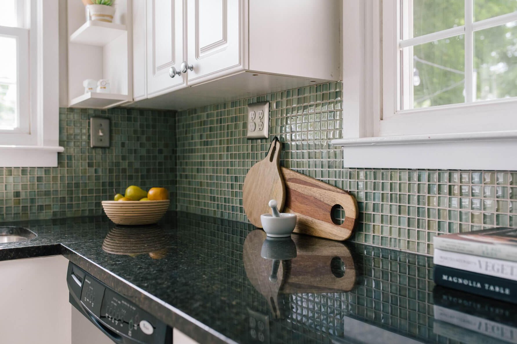 812 Gladden Rd, Columbus OH 43212-3811 exterior