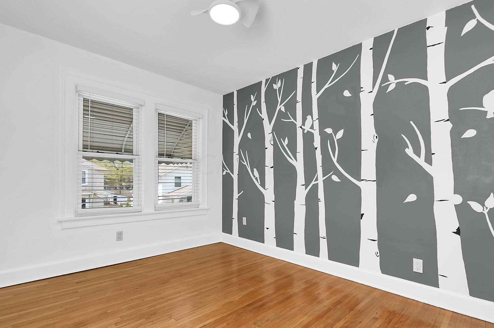 492 Hilltonia Ave, Columbus OH 43223-1611 exterior