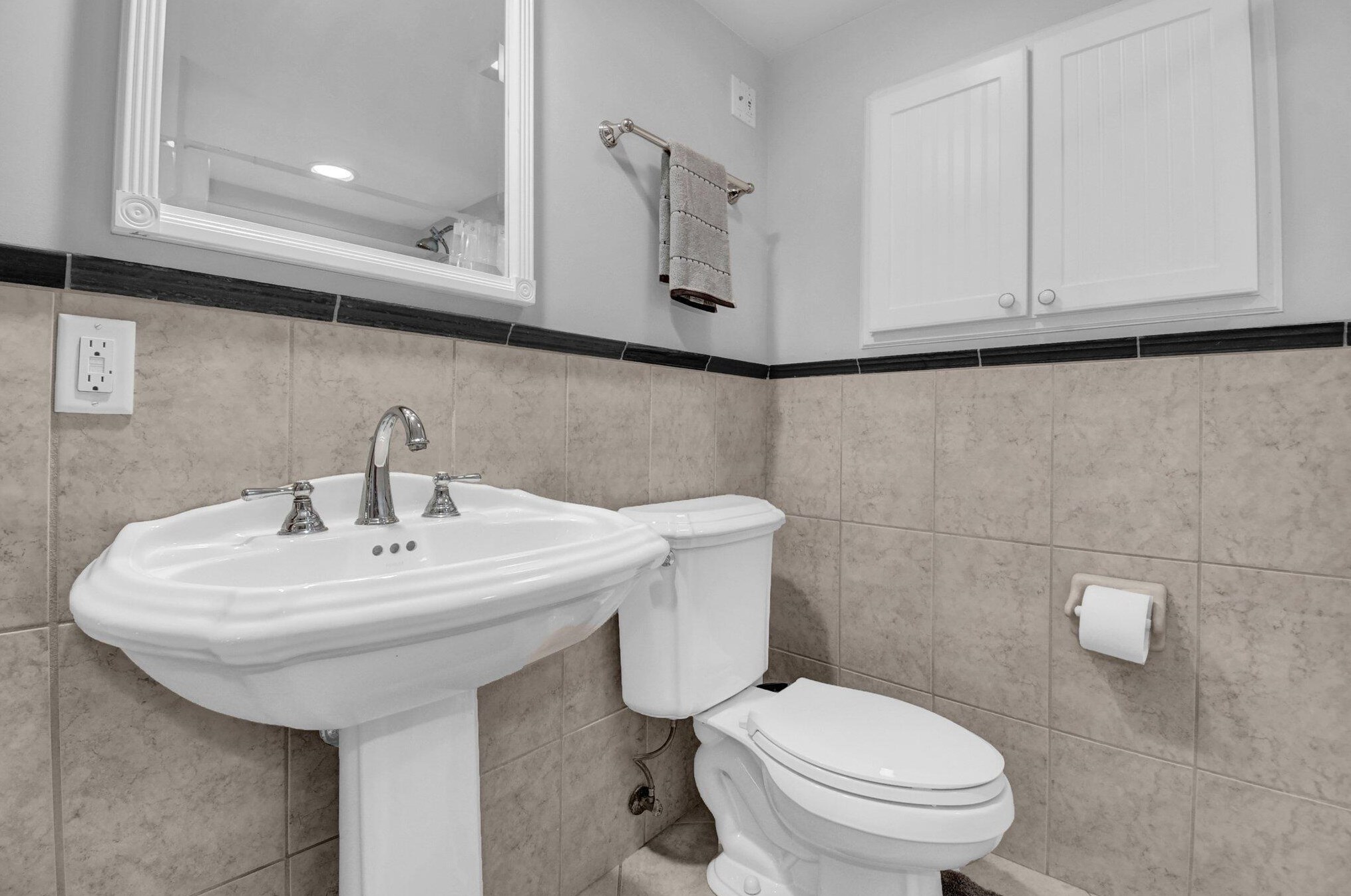 1189 Leicester Pl, Columbus OH 43235-2181 exterior