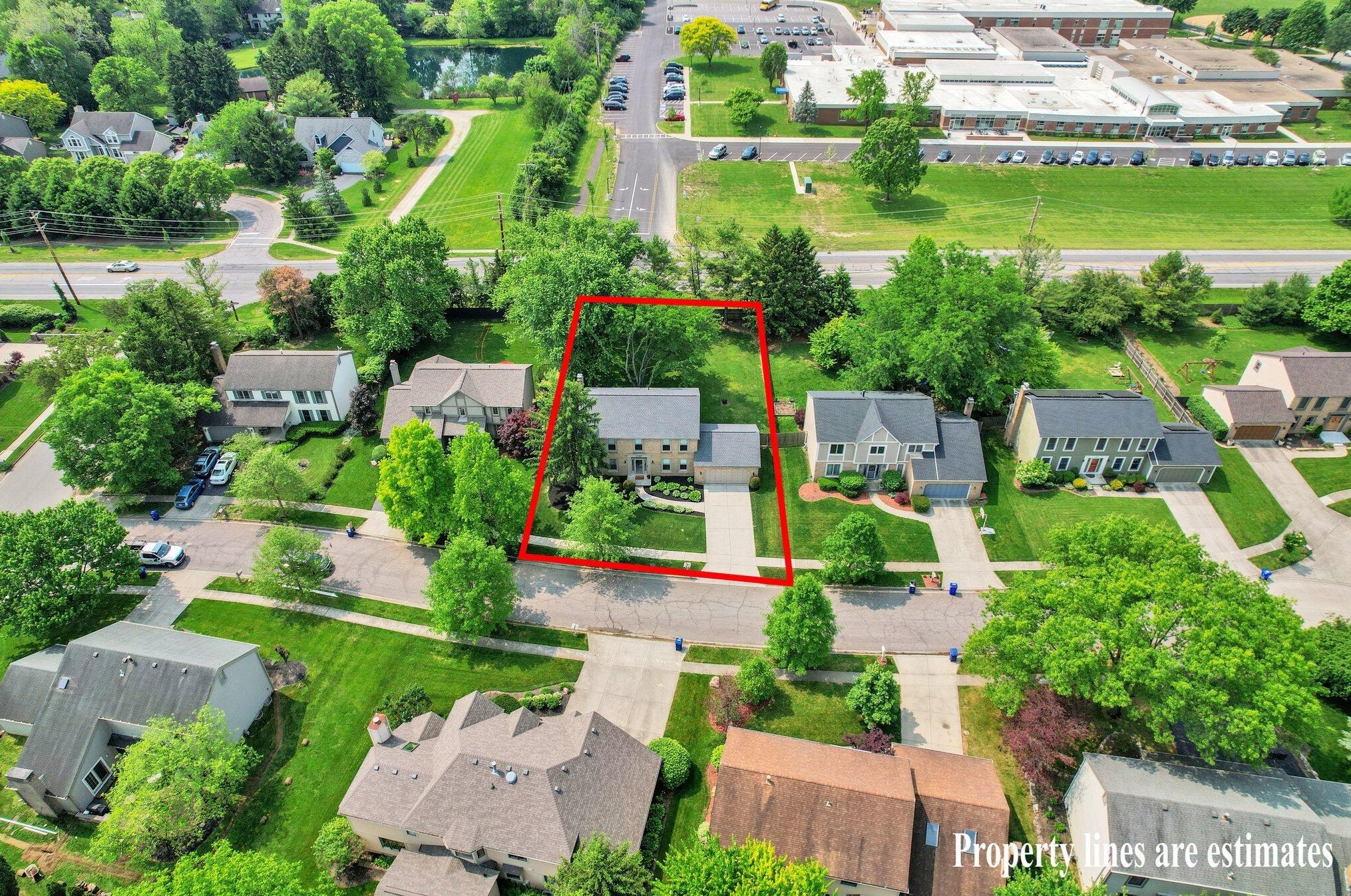 1189 Leicester Pl, Columbus OH 43235-2181 exterior