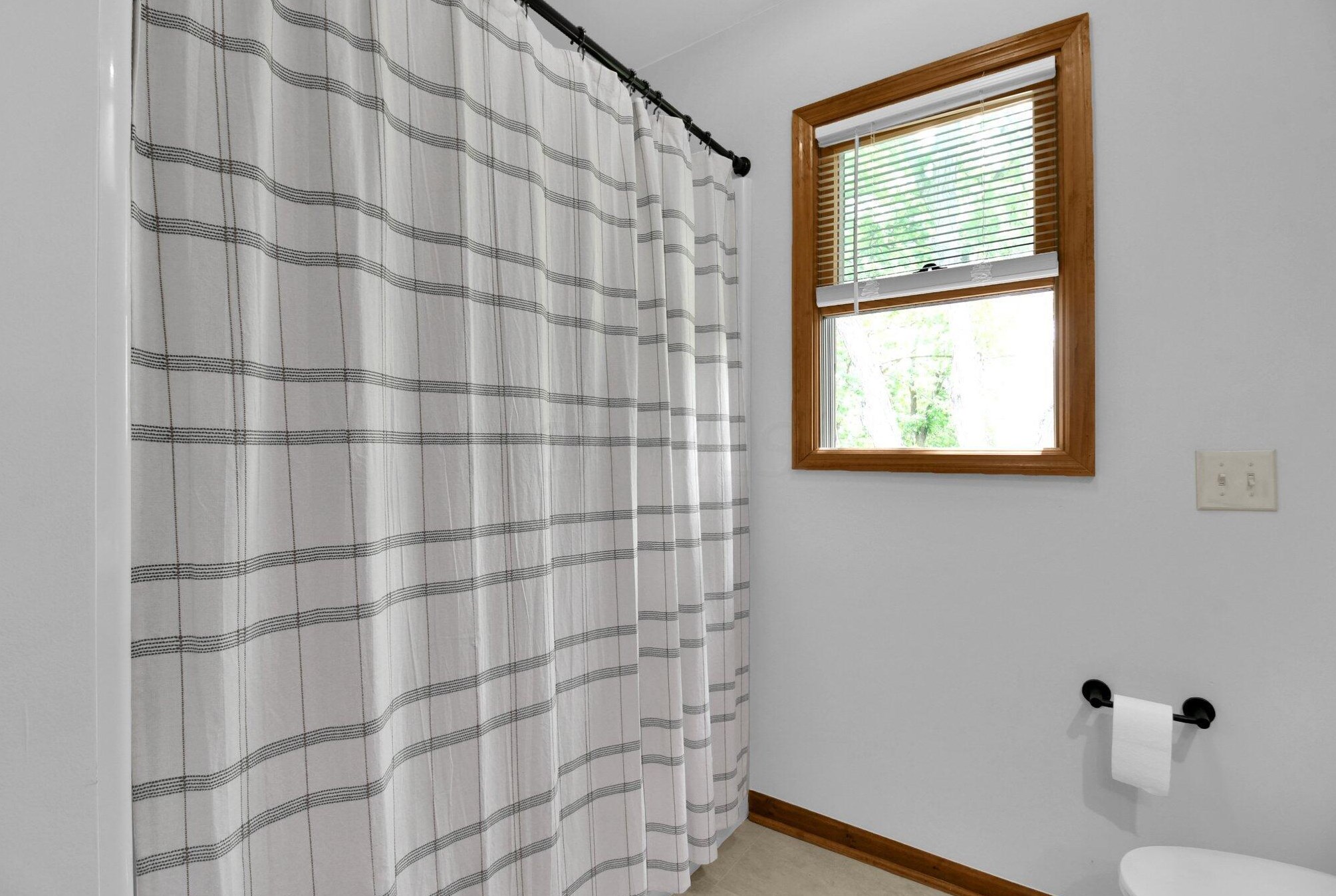 1189 Leicester Pl, Columbus OH 43235-2181 exterior