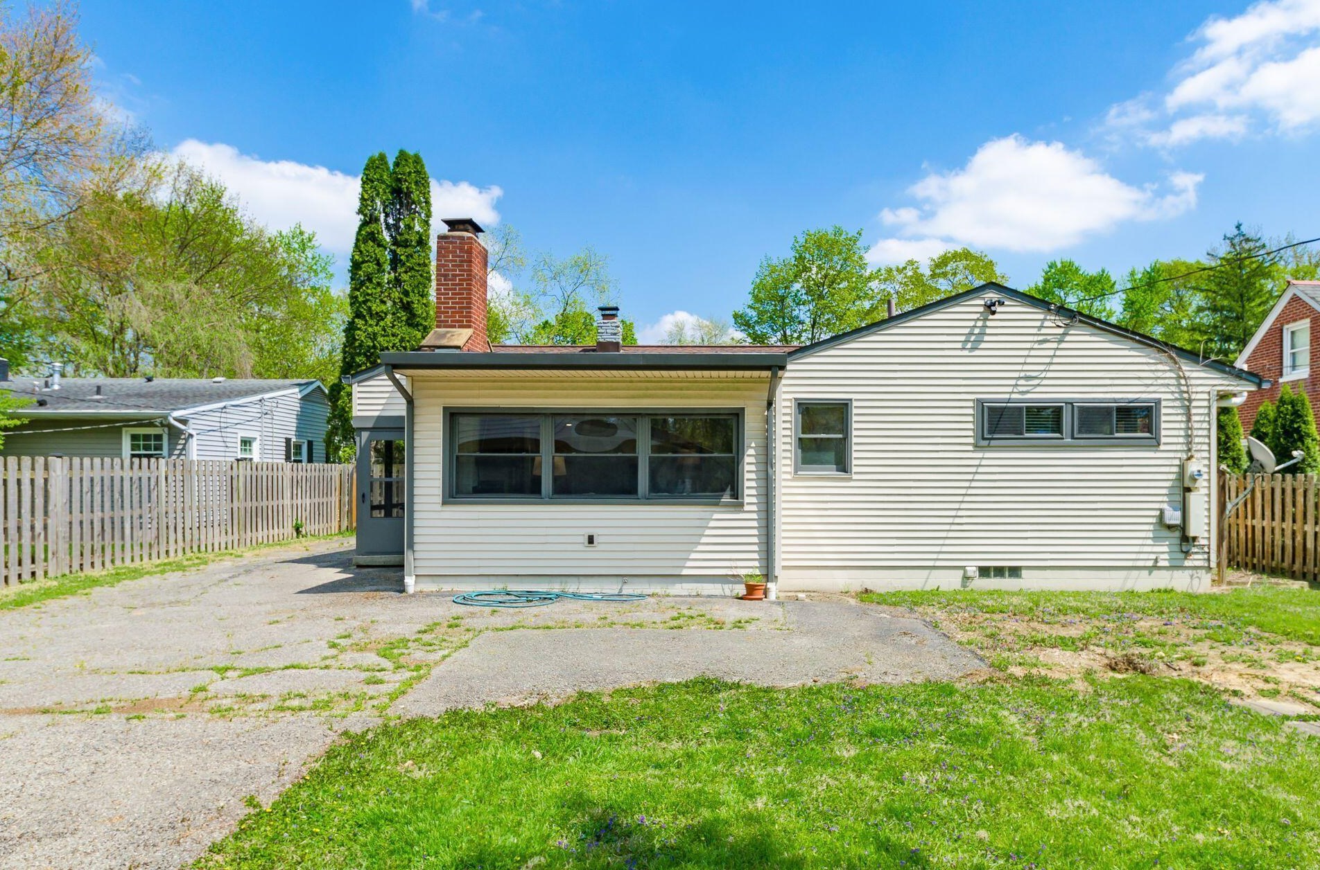 549 Columbia Ave, Columbus OH 43209-1005 exterior