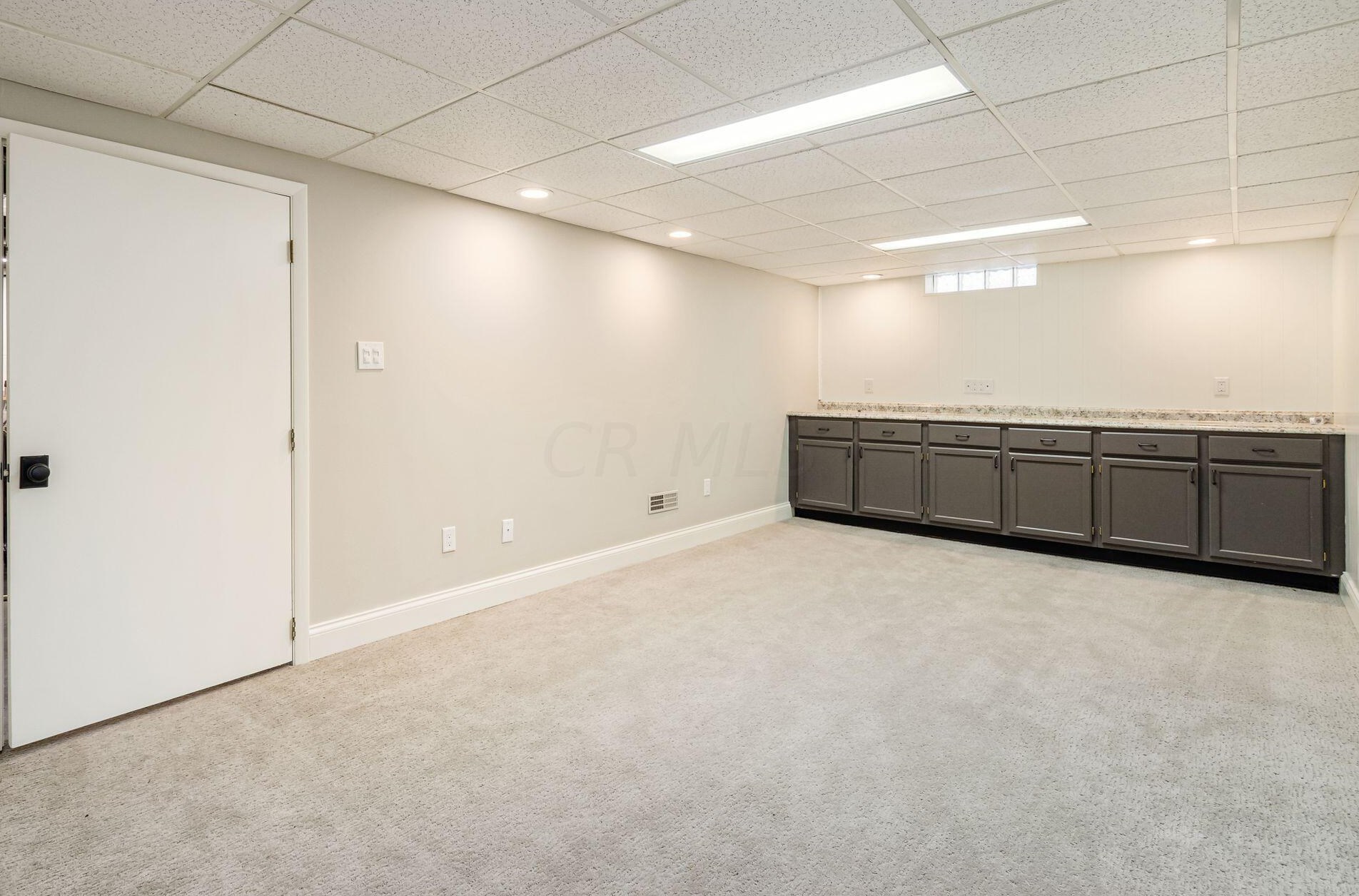 549 Columbia Ave, Columbus OH 43209-1005 exterior