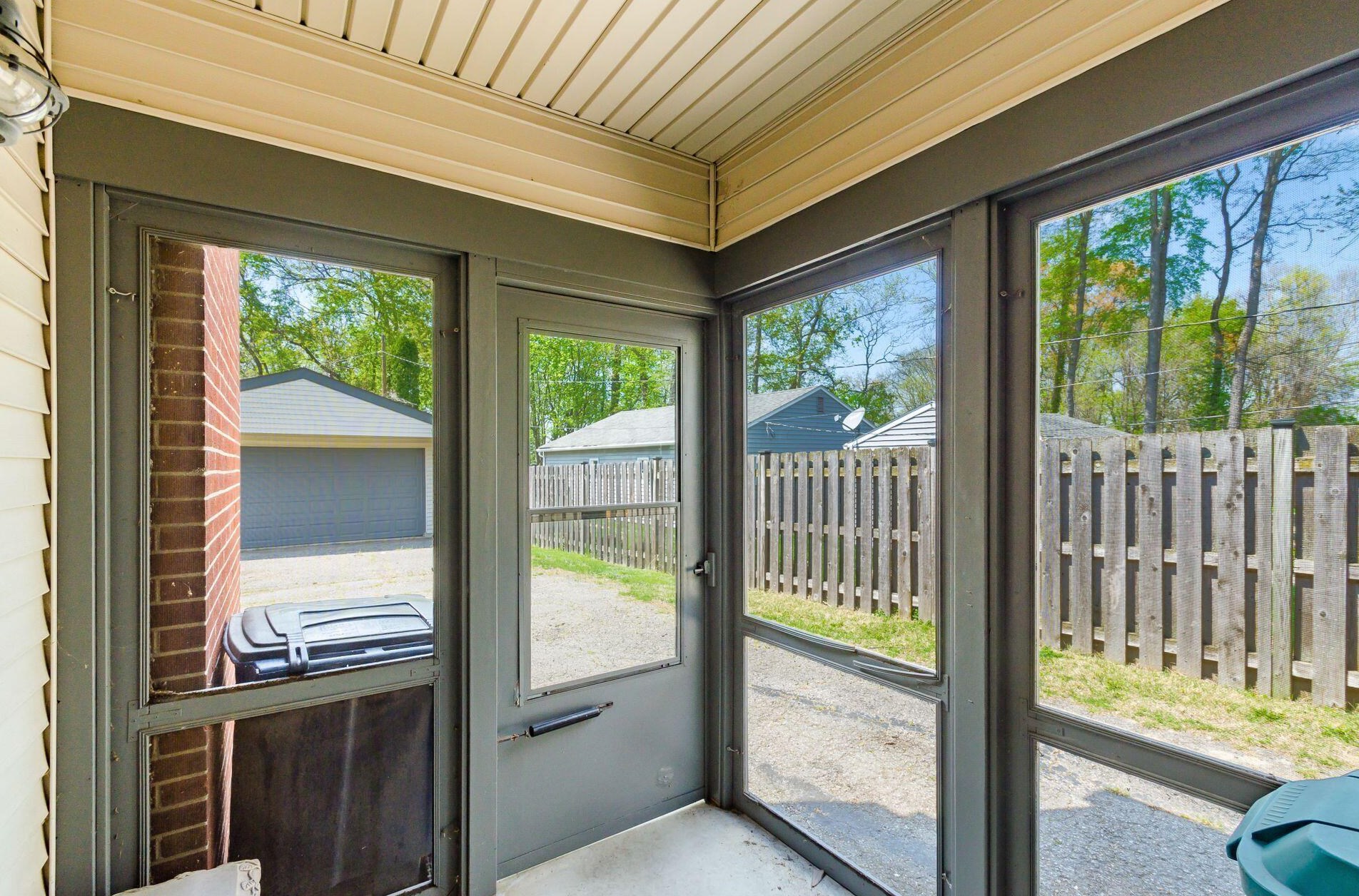 549 Columbia Ave, Columbus OH 43209-1005 exterior