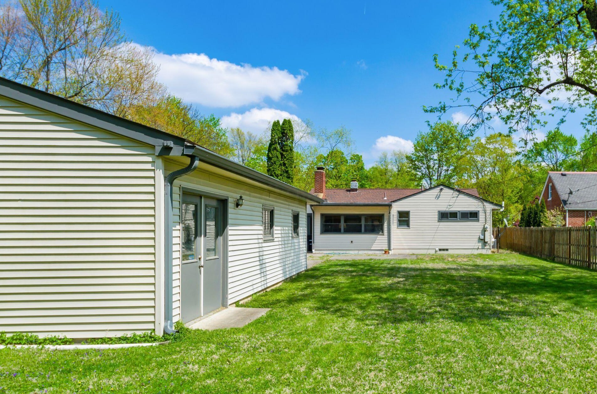 549 Columbia Ave, Columbus OH 43209-1005 exterior