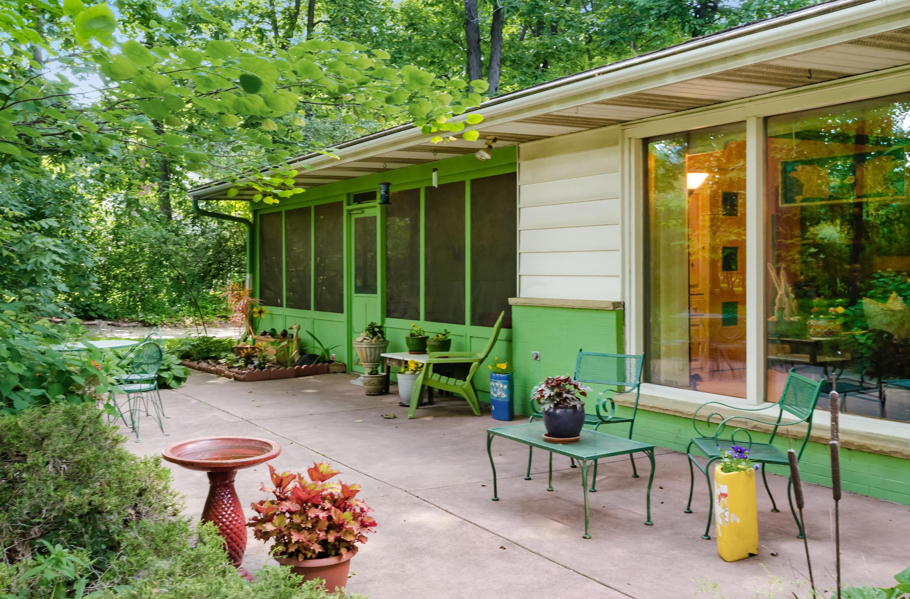 6665 Merwin Rd, Columbus OH 43235-2808 exterior