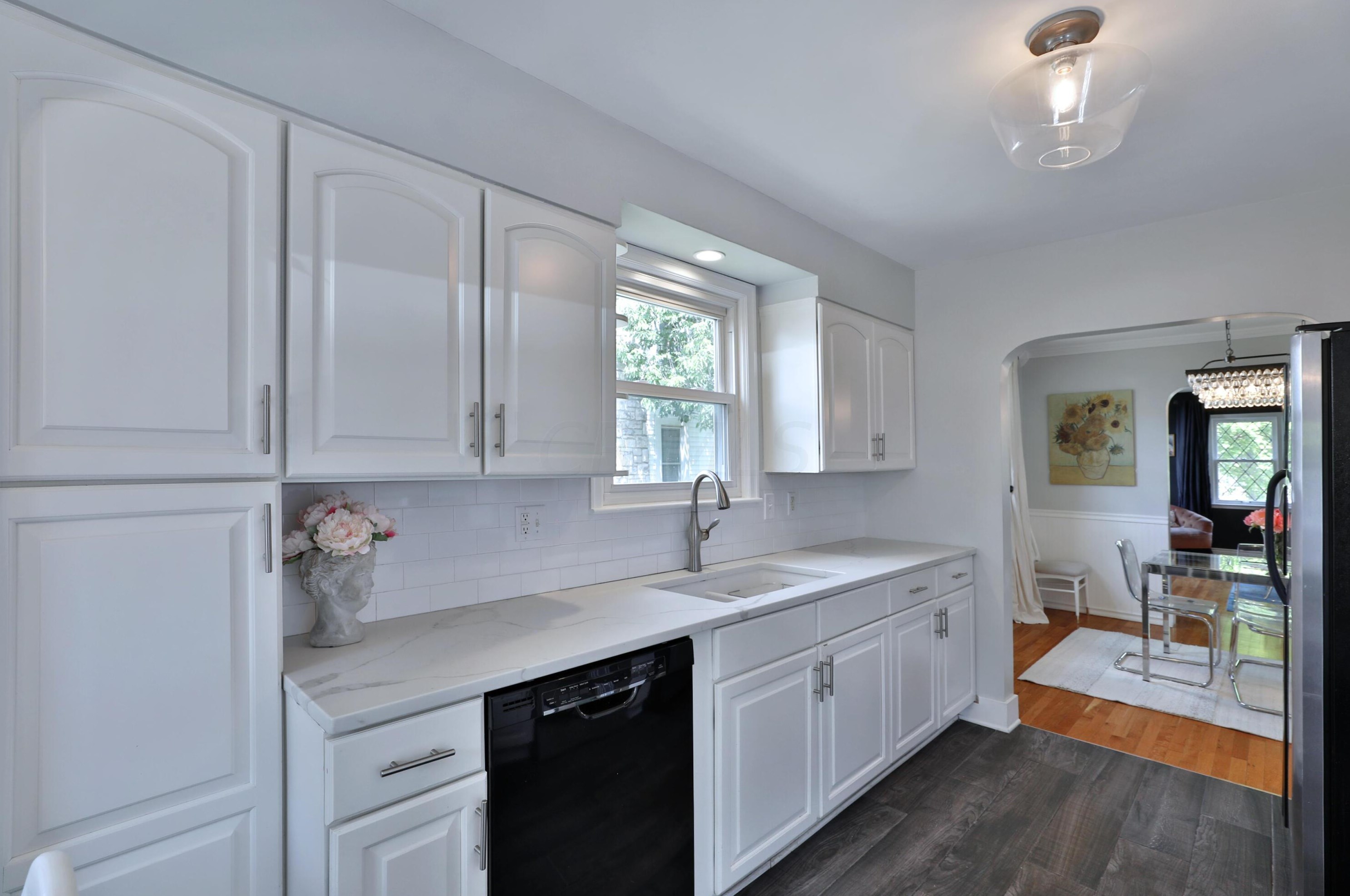 1011 Roosevelt Ave, Columbus OH 43209-1558 exterior