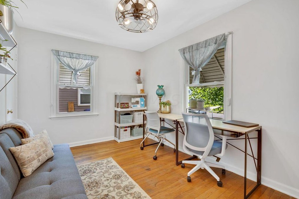 1300 Lenore Ave, Columbus OH 43224-3358 exterior