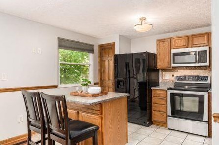 3845 Julia Ct, Columbus OH 43230-4133 exterior