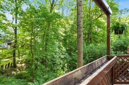 3845 Julia Ct, Columbus OH 43230-4133 exterior