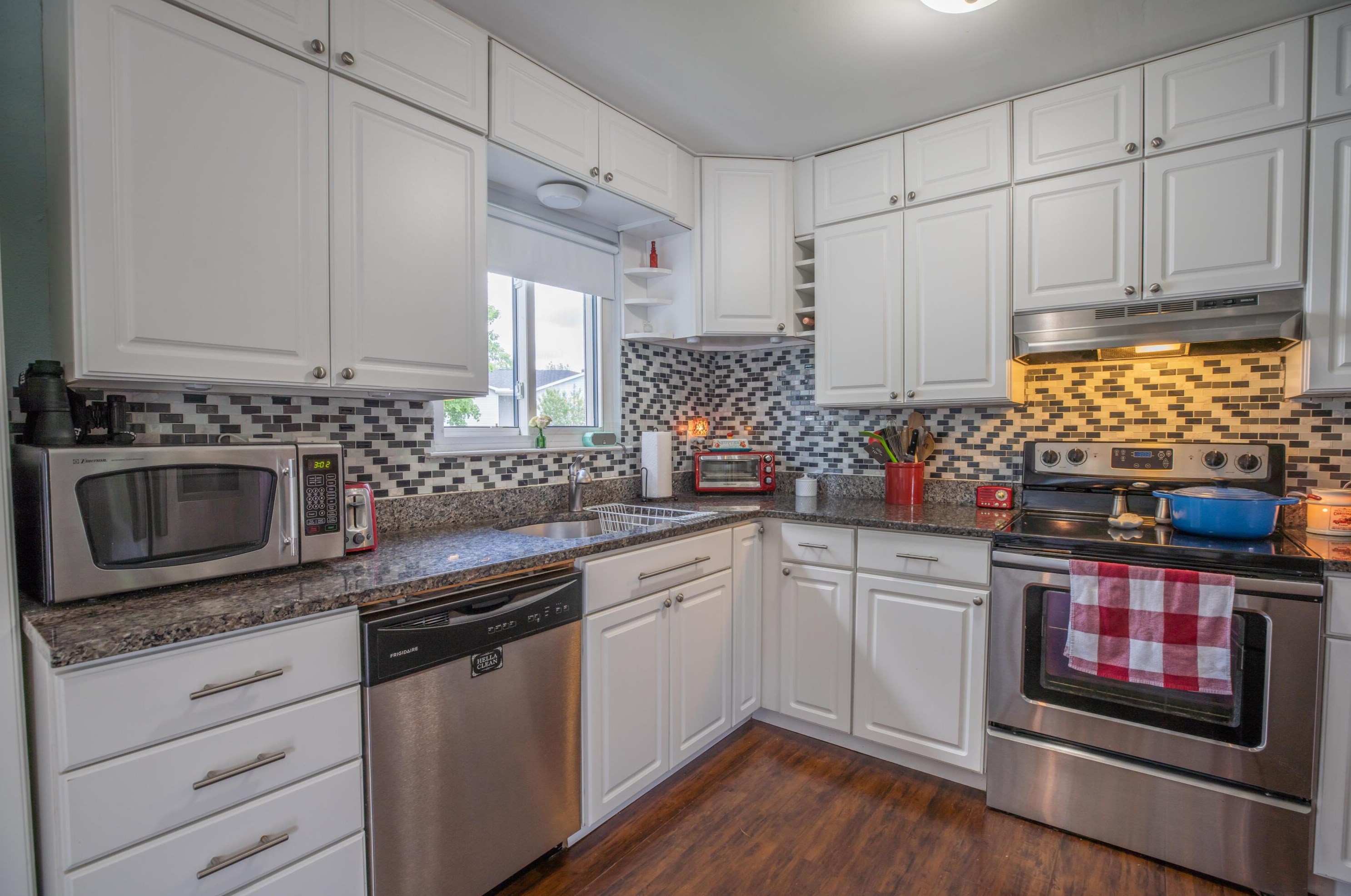 2990 Glenshaw Ave, Columbus OH 43231-6055 exterior