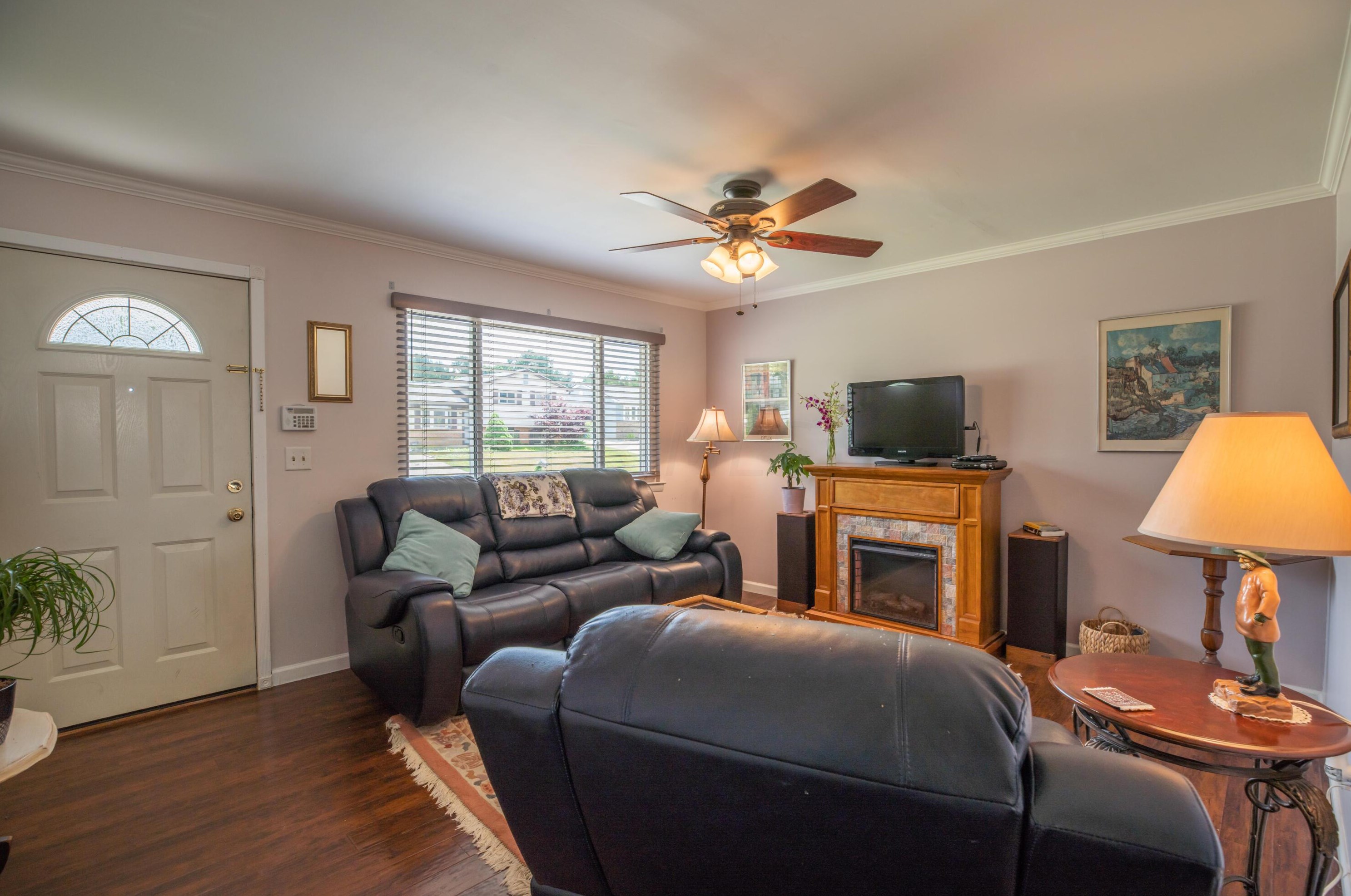 2990 Glenshaw Ave, Columbus OH 43231-6055 exterior