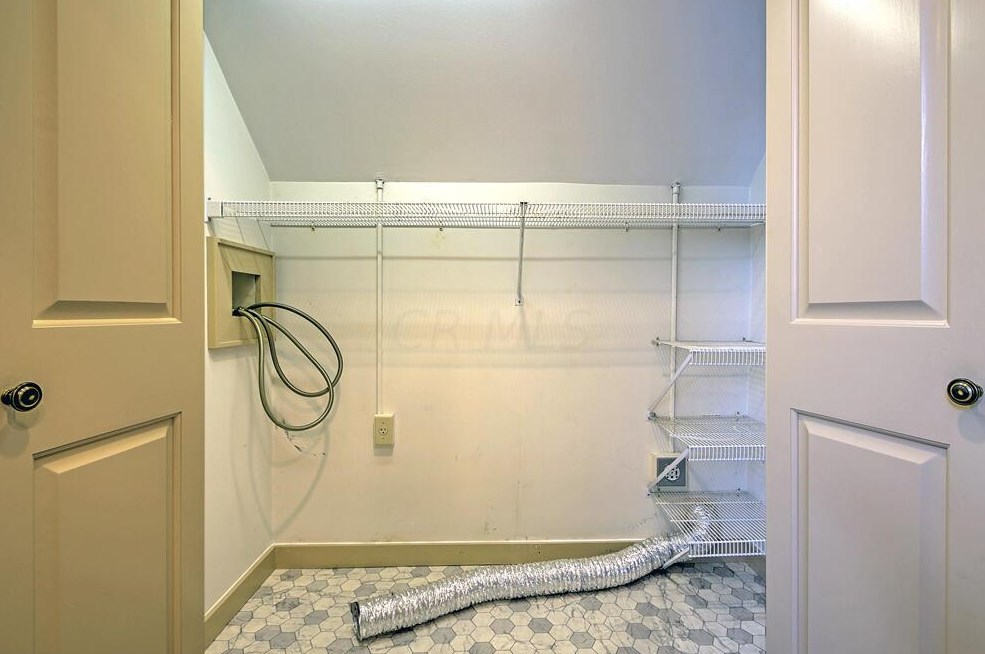 774 6 St, Columbus OH 43206-2130 exterior