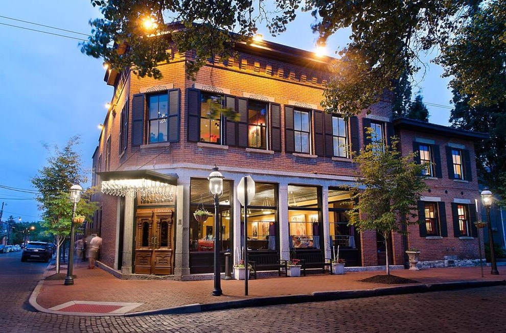 774 6 St, Columbus OH 43206-2130 exterior