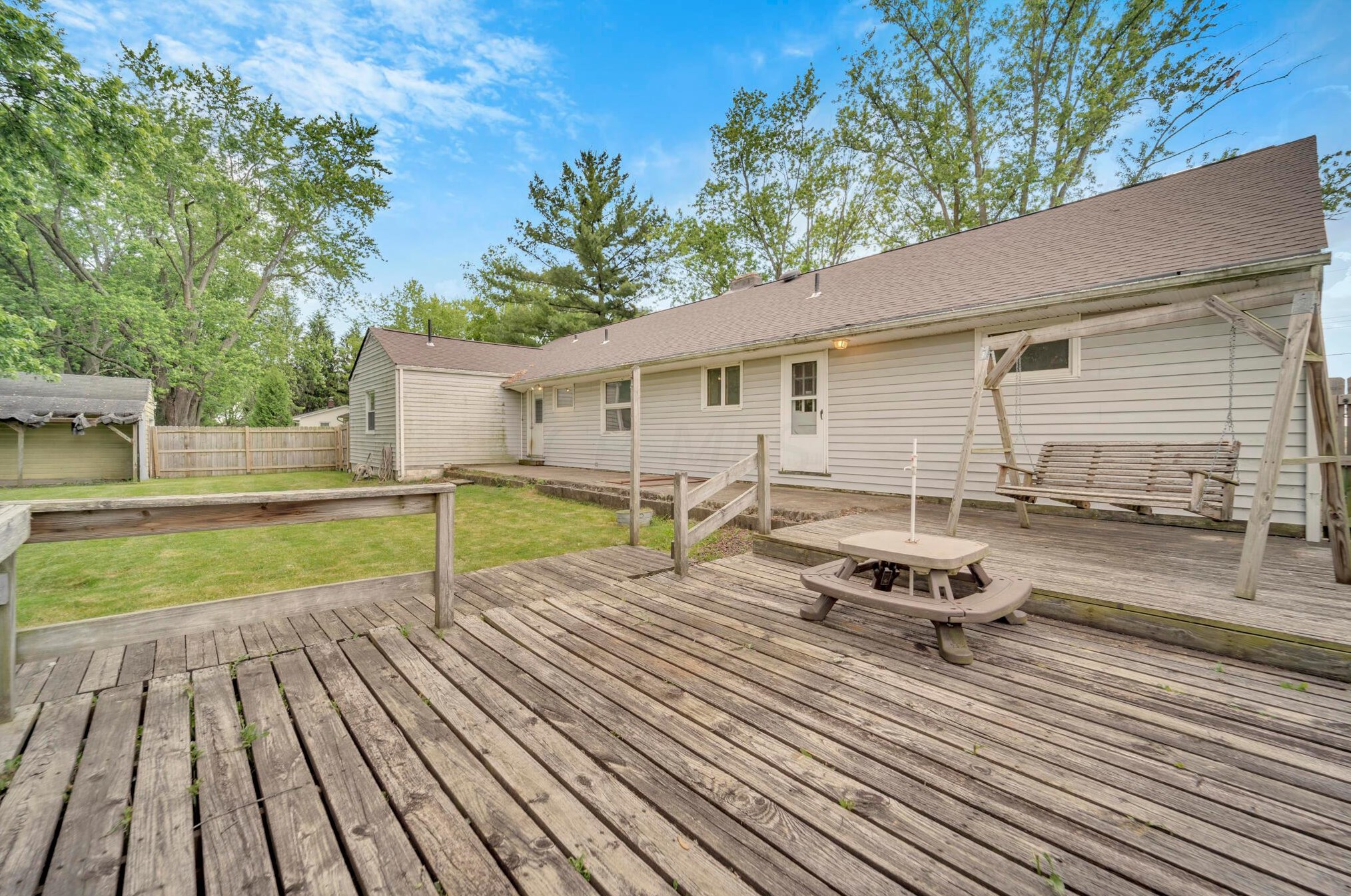 4230 Elliott Rd, Hilliard OH  43026-7648 exterior