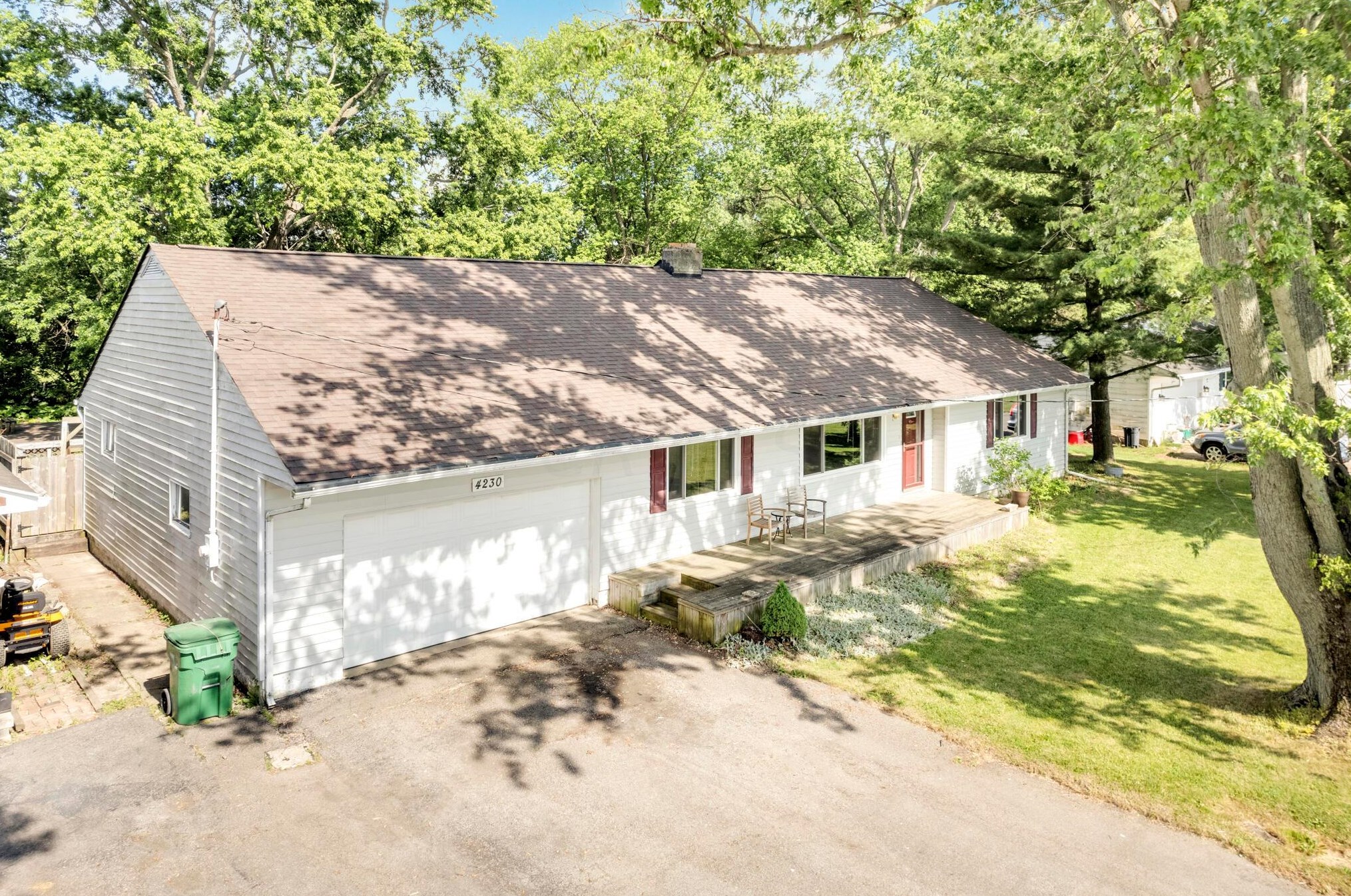 4230 Elliott Rd, Hilliard OH  43026-7648 exterior