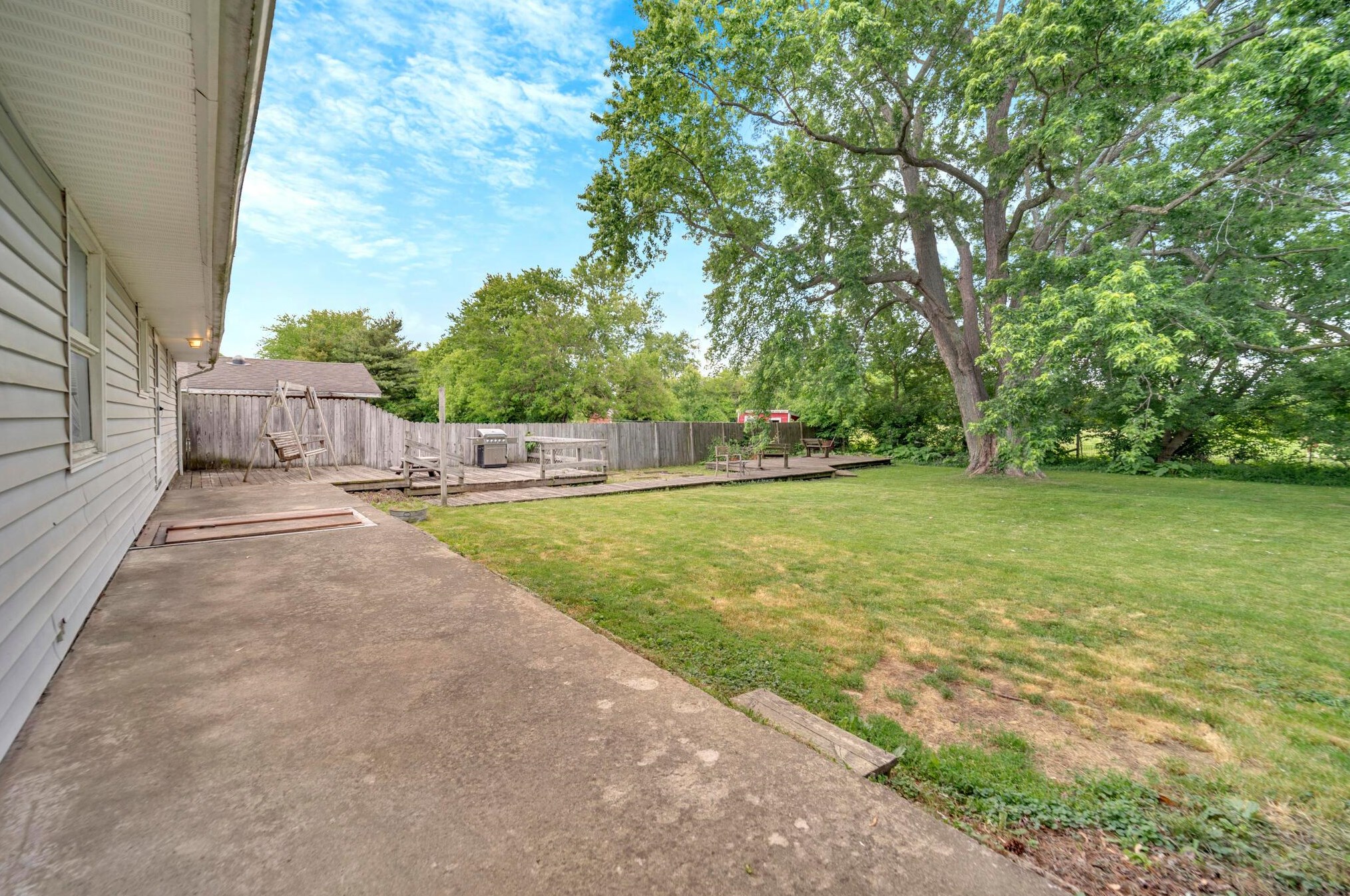 4230 Elliott Rd, Hilliard OH  43026-7648 exterior