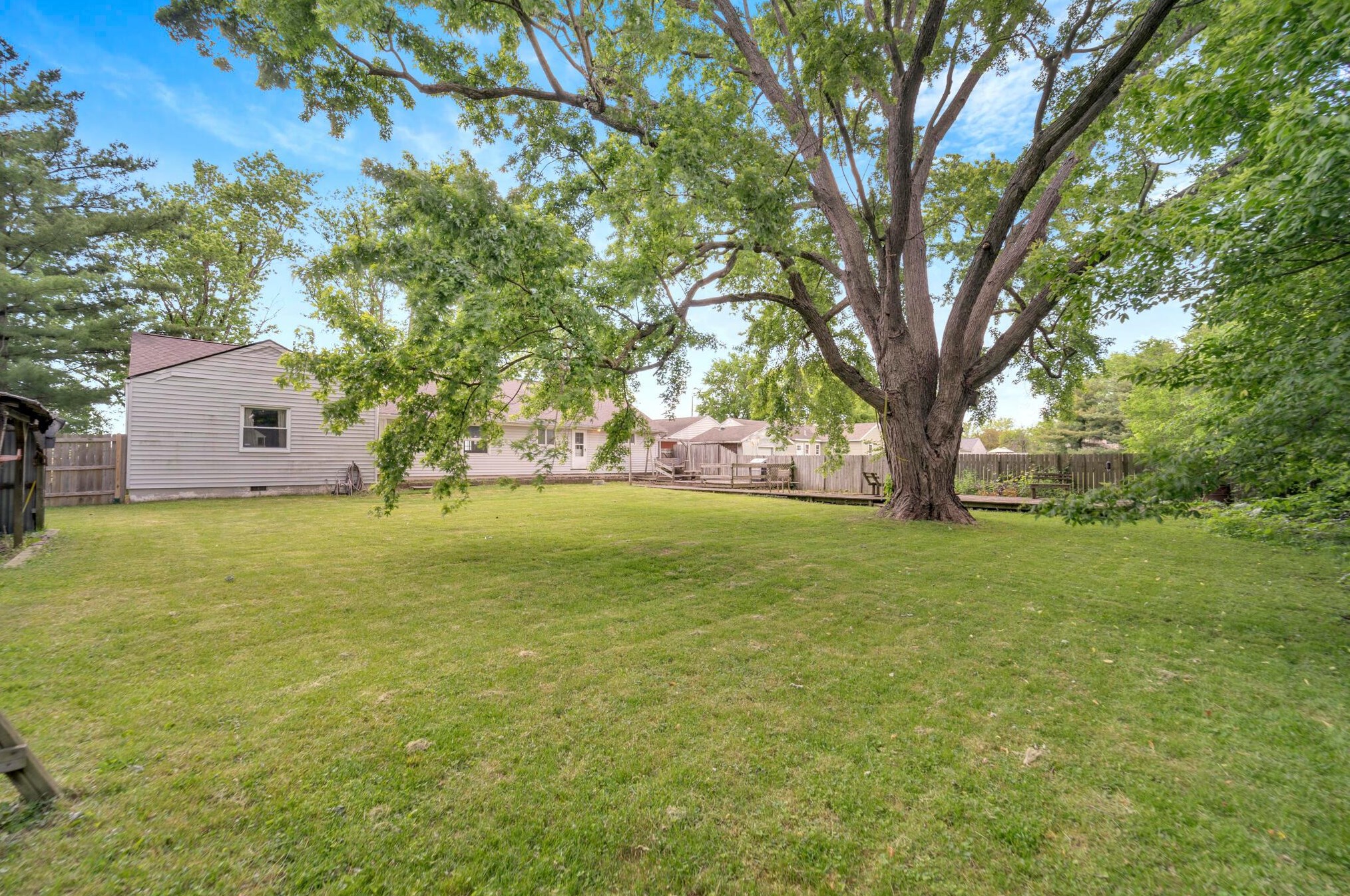 4230 Elliott Rd, Hilliard OH  43026-7648 exterior