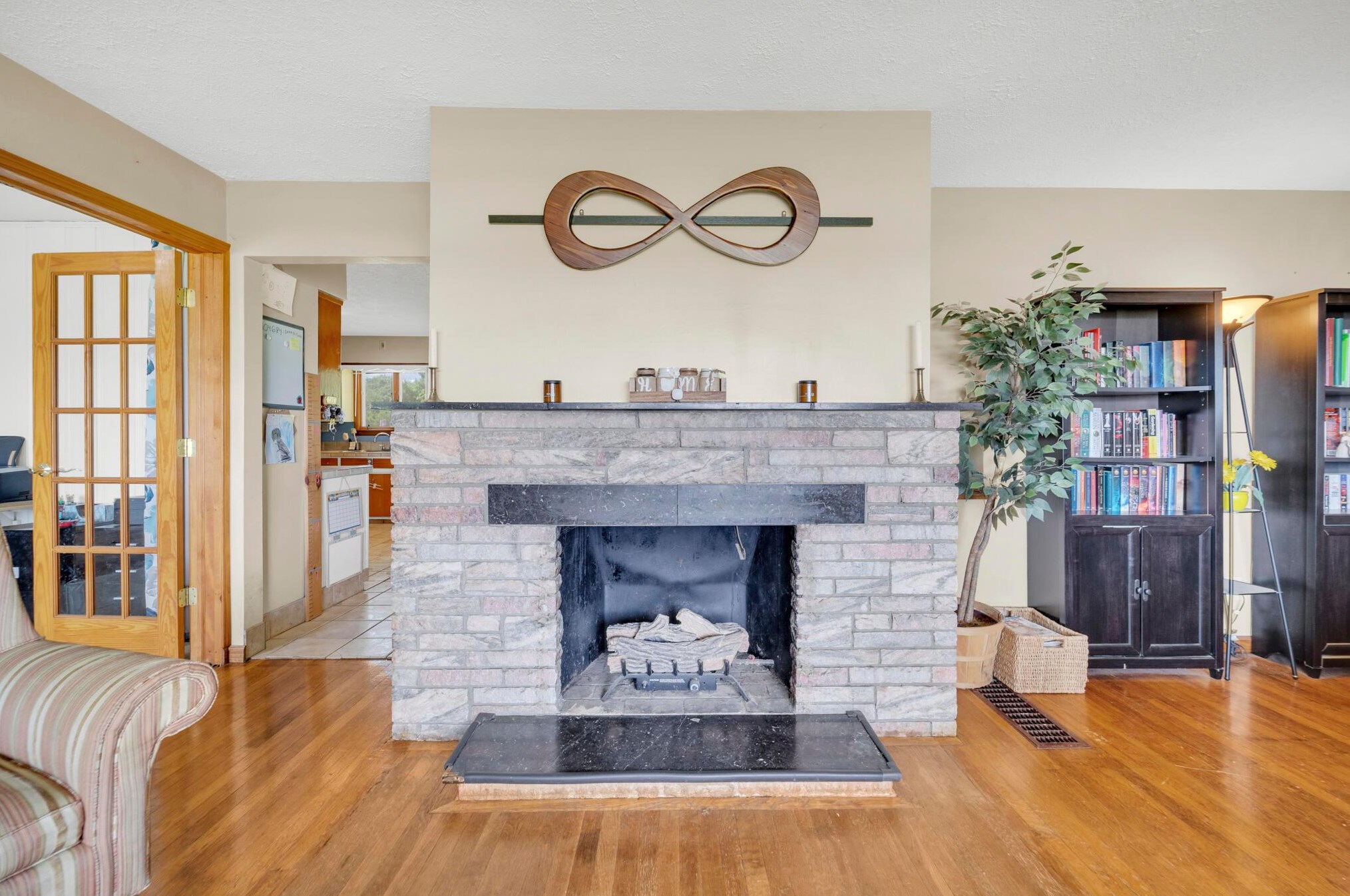 4230 Elliott Rd, Hilliard OH  43026-7648 exterior