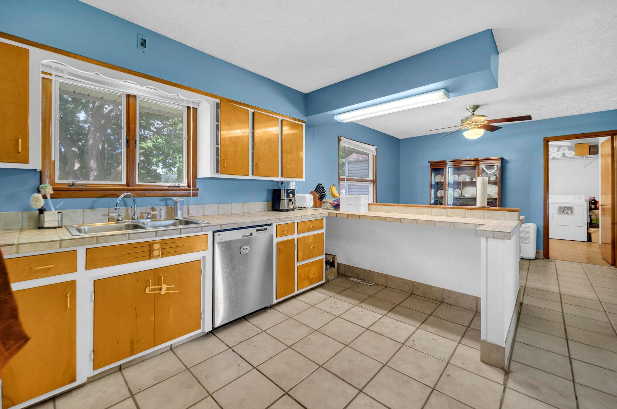 4230 Elliott Rd, Hilliard OH  43026-7648 exterior