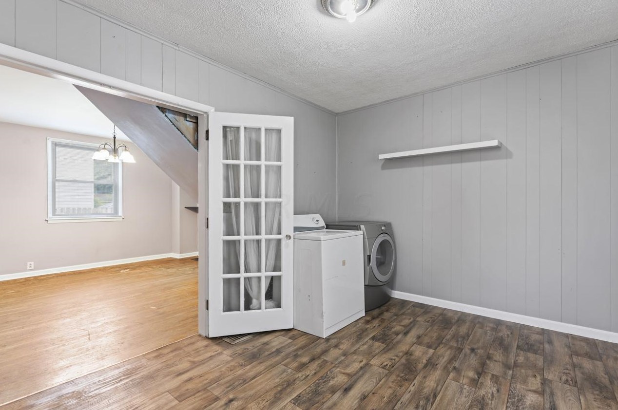 525 Maple St, Lancaster OH 43130-3125 exterior