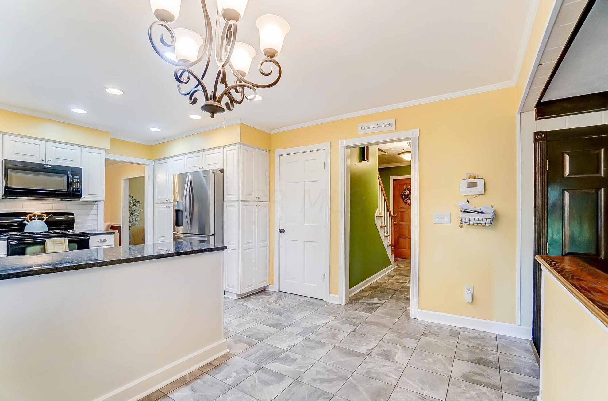 1727 Staffordshire Rd, Columbus OH 43229-2141 exterior