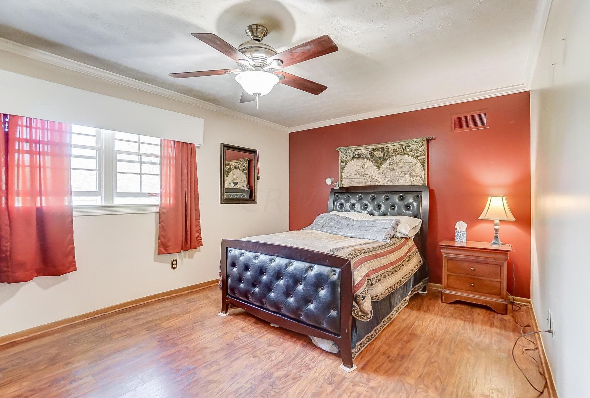 1727 Staffordshire Rd, Columbus OH 43229-2141 exterior