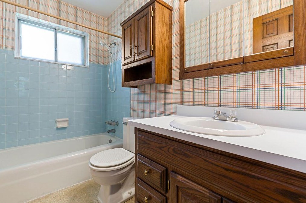 259 Highland Ave, Columbus OH 43085-2664 exterior