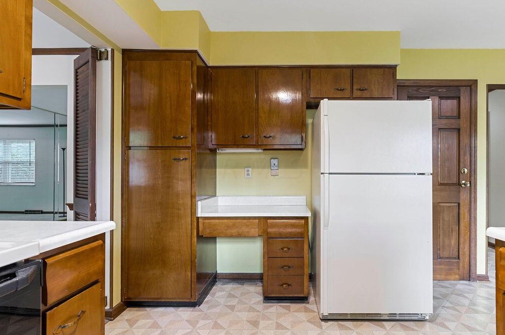 259 Highland Ave, Columbus OH 43085-2664 exterior