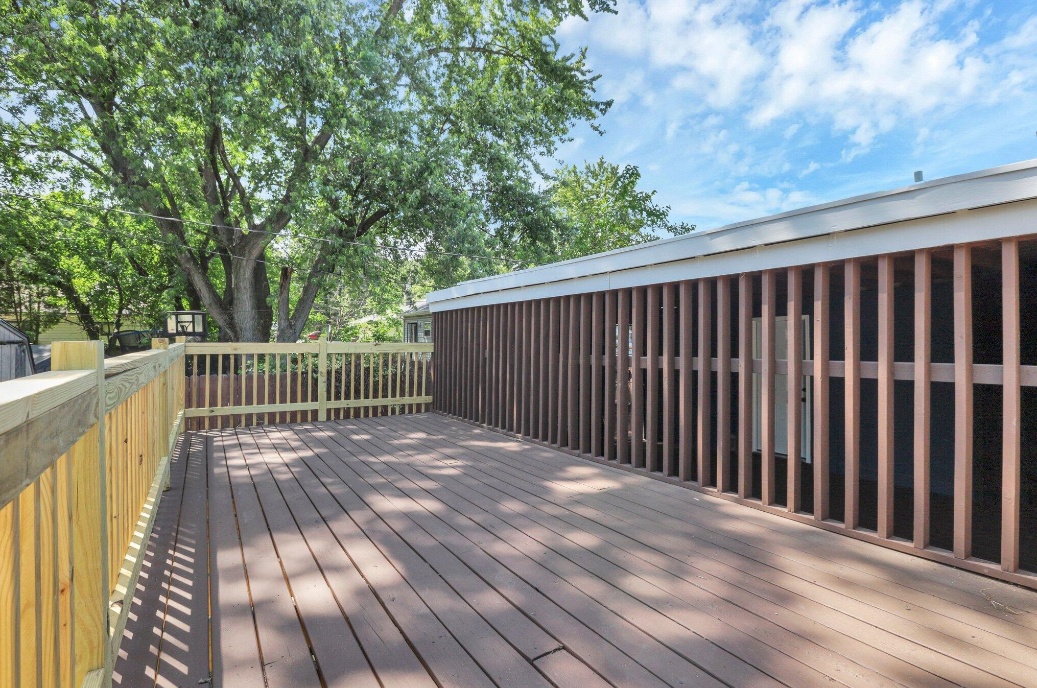 1473 Cooke Rd, Columbus OH 43214-3112 exterior