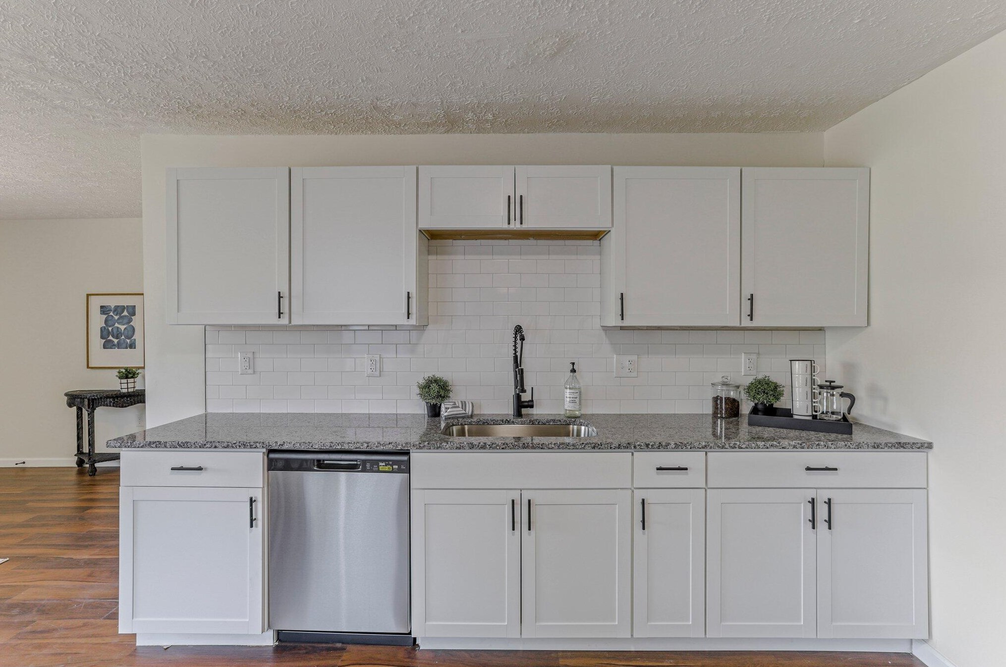 1473 Cooke Rd, Columbus OH 43214-3112 exterior