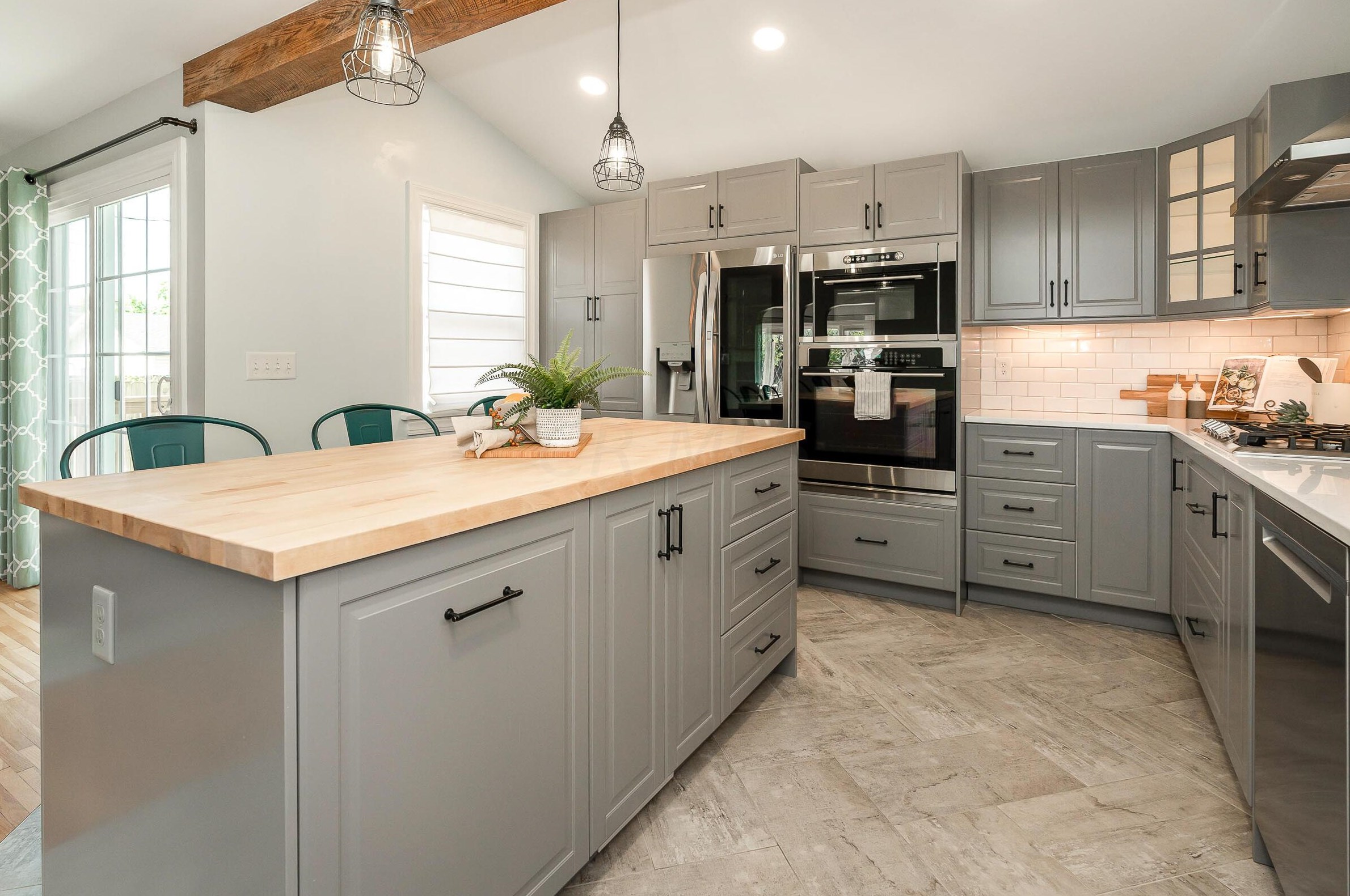 219 Huron Ave, Columbus OH 43204-2662 exterior