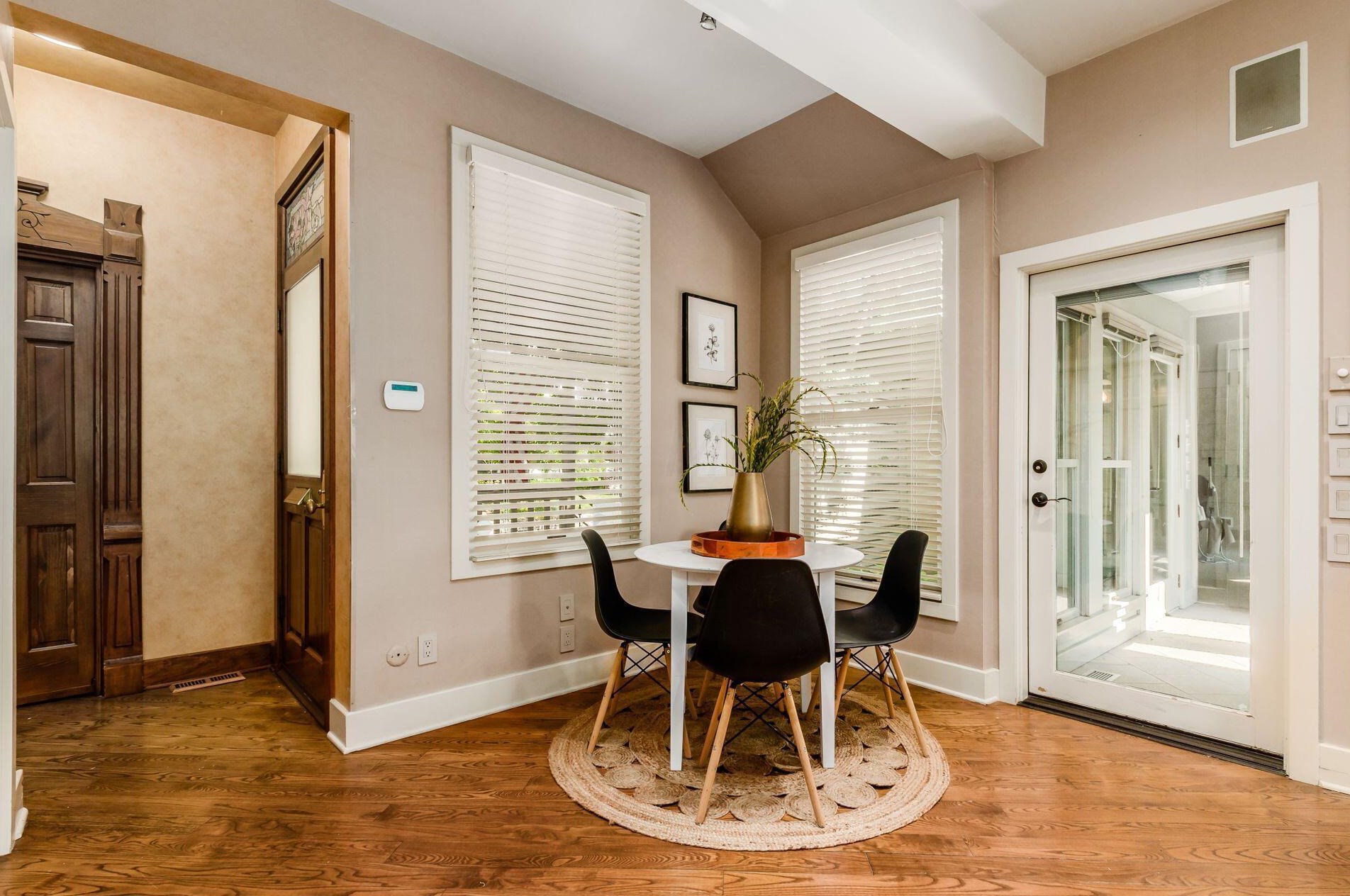 751 Jaeger St, Columbus OH 43206-2273 exterior