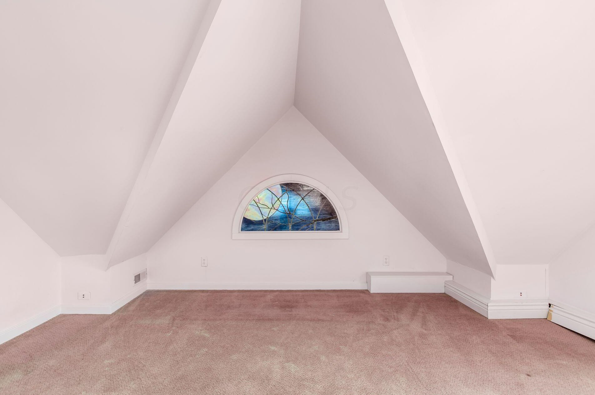 751 Jaeger St, Columbus OH 43206-2273 exterior