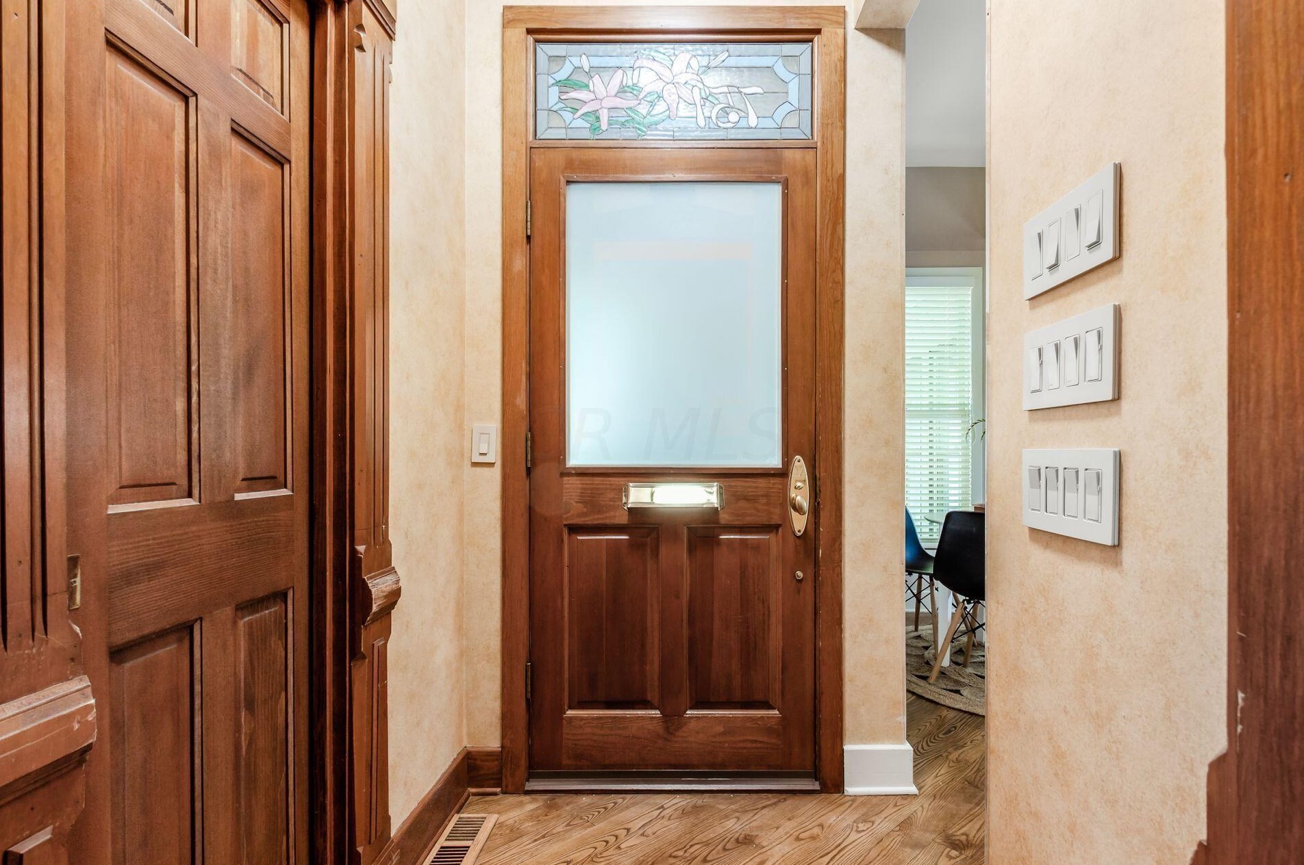 751 Jaeger St, Columbus OH 43206-2273 exterior