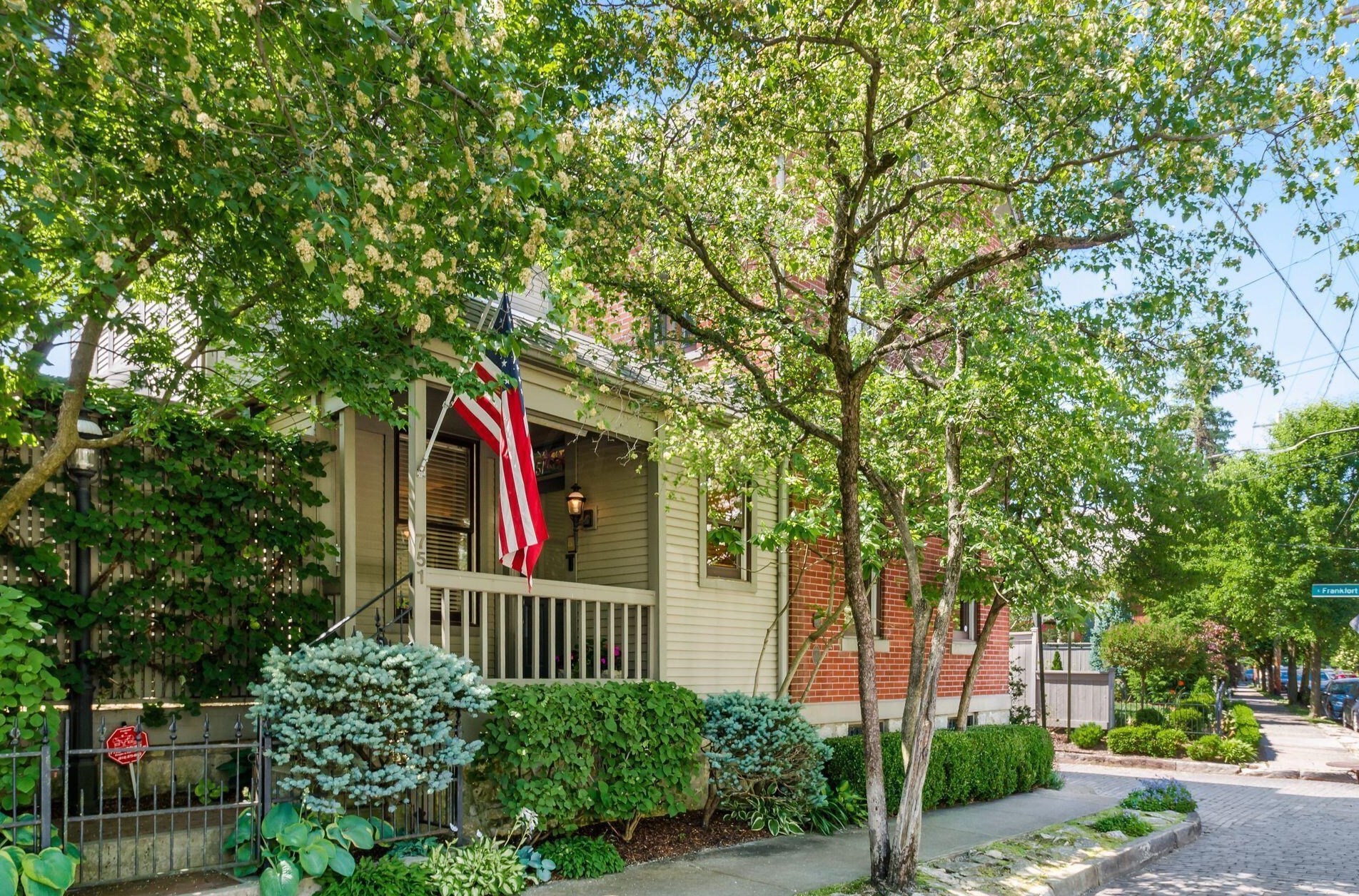 751 Jaeger St, Columbus OH 43206-2273 exterior