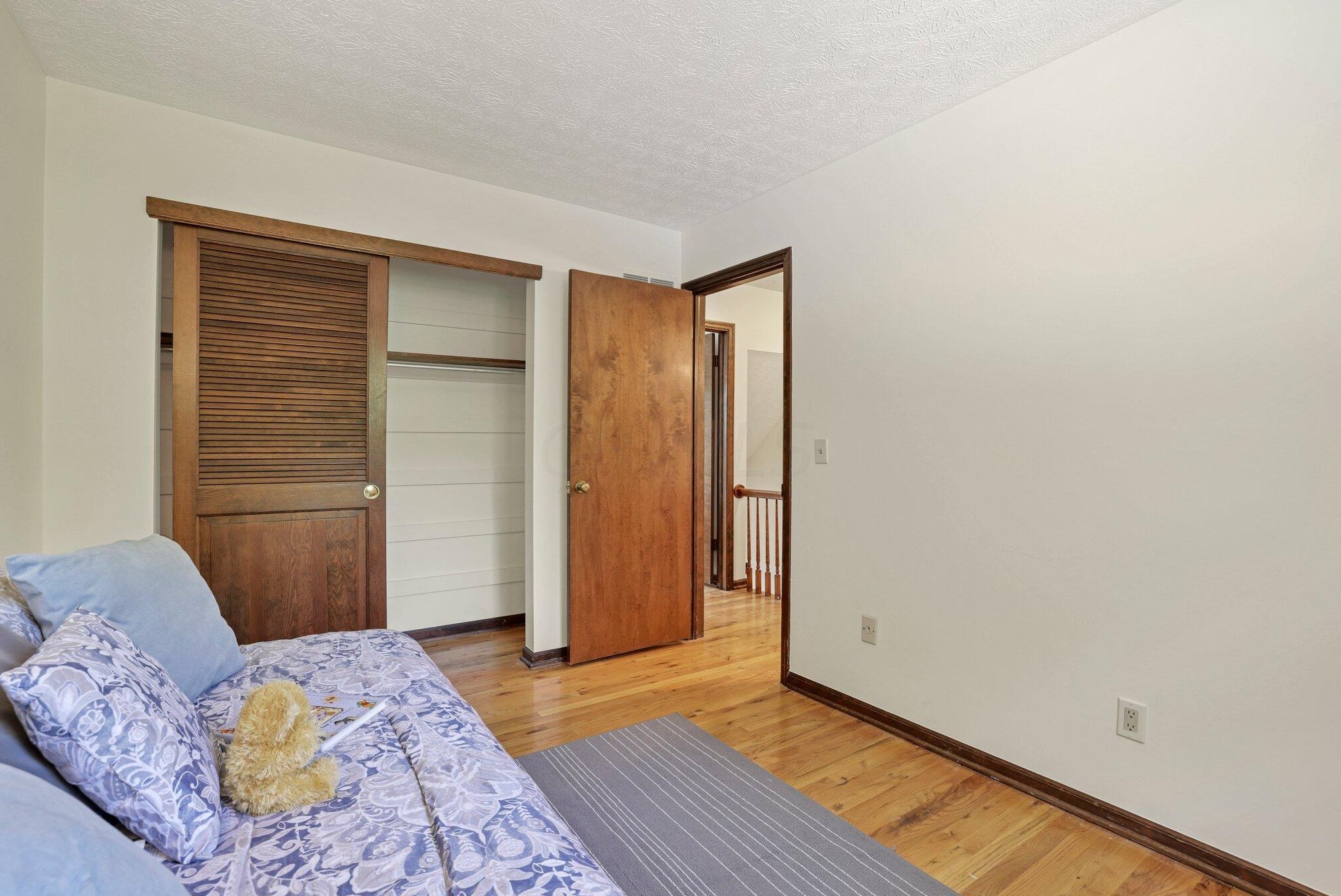 1762 Staffordshire Rd, Columbus OH 43229-2141 exterior