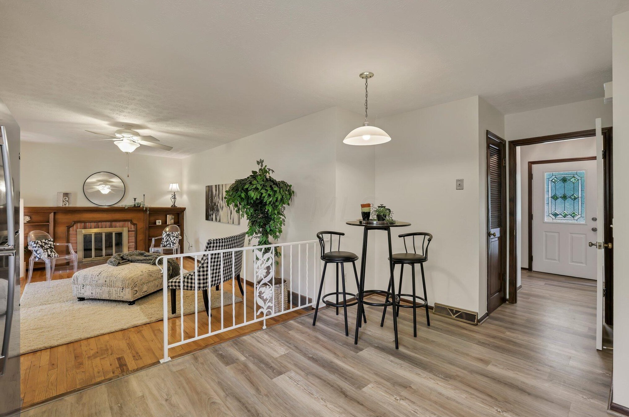 1762 Staffordshire Rd, Columbus OH 43229-2141 exterior