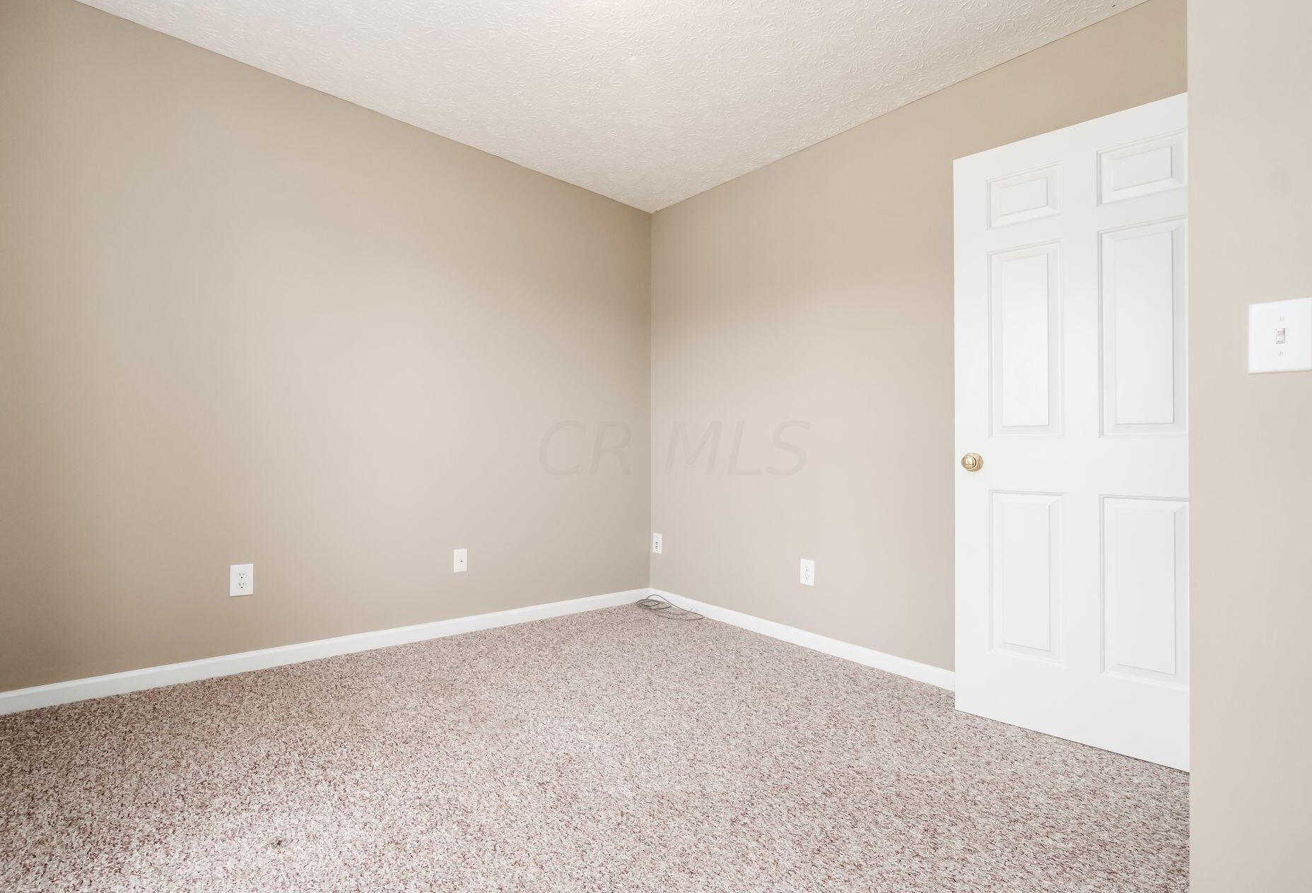 3658 Larkwell Way, Columbus OH 43232-3600 exterior