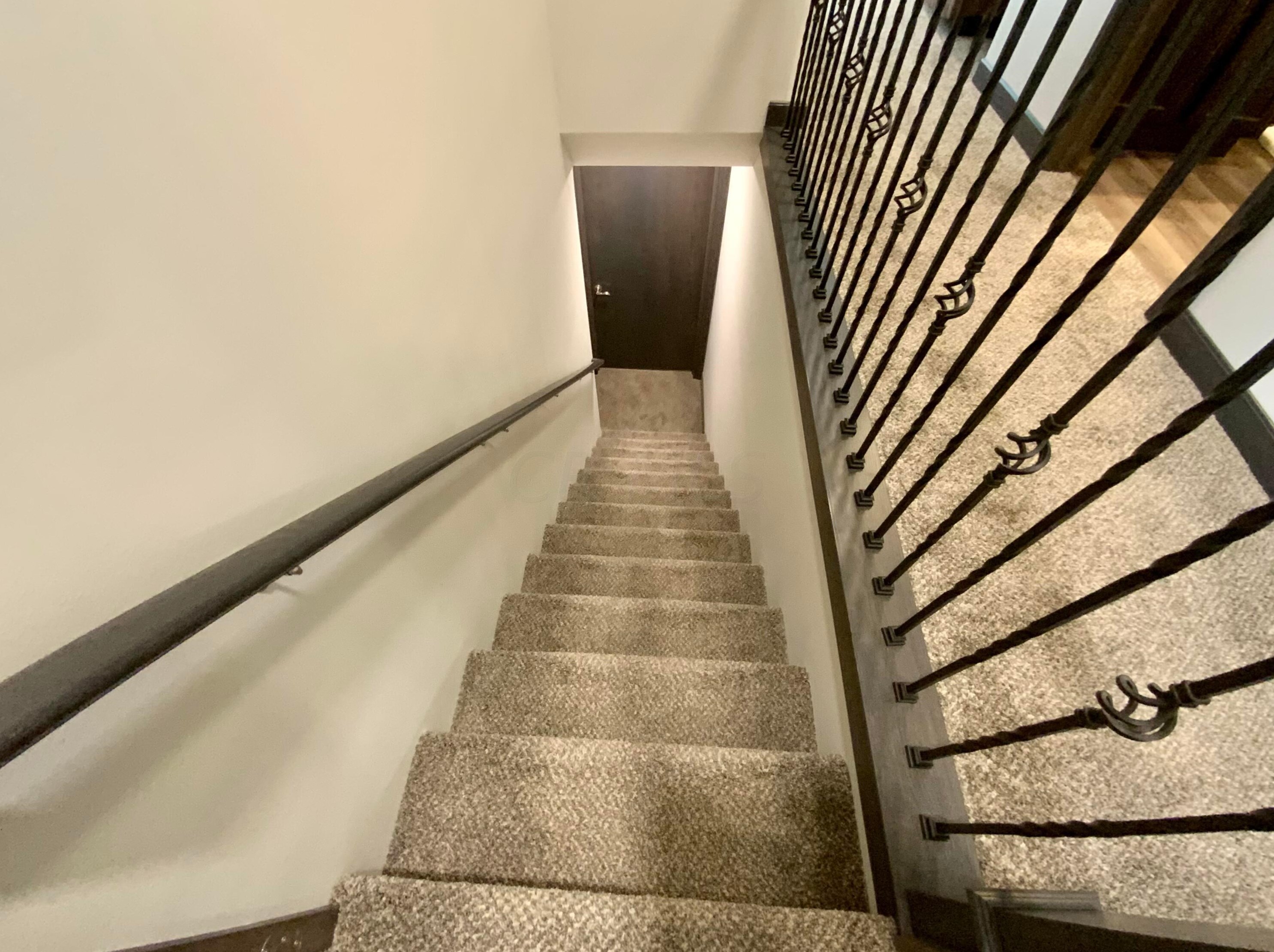 876 Royal Cir, Howard OH  43028-9370 exterior