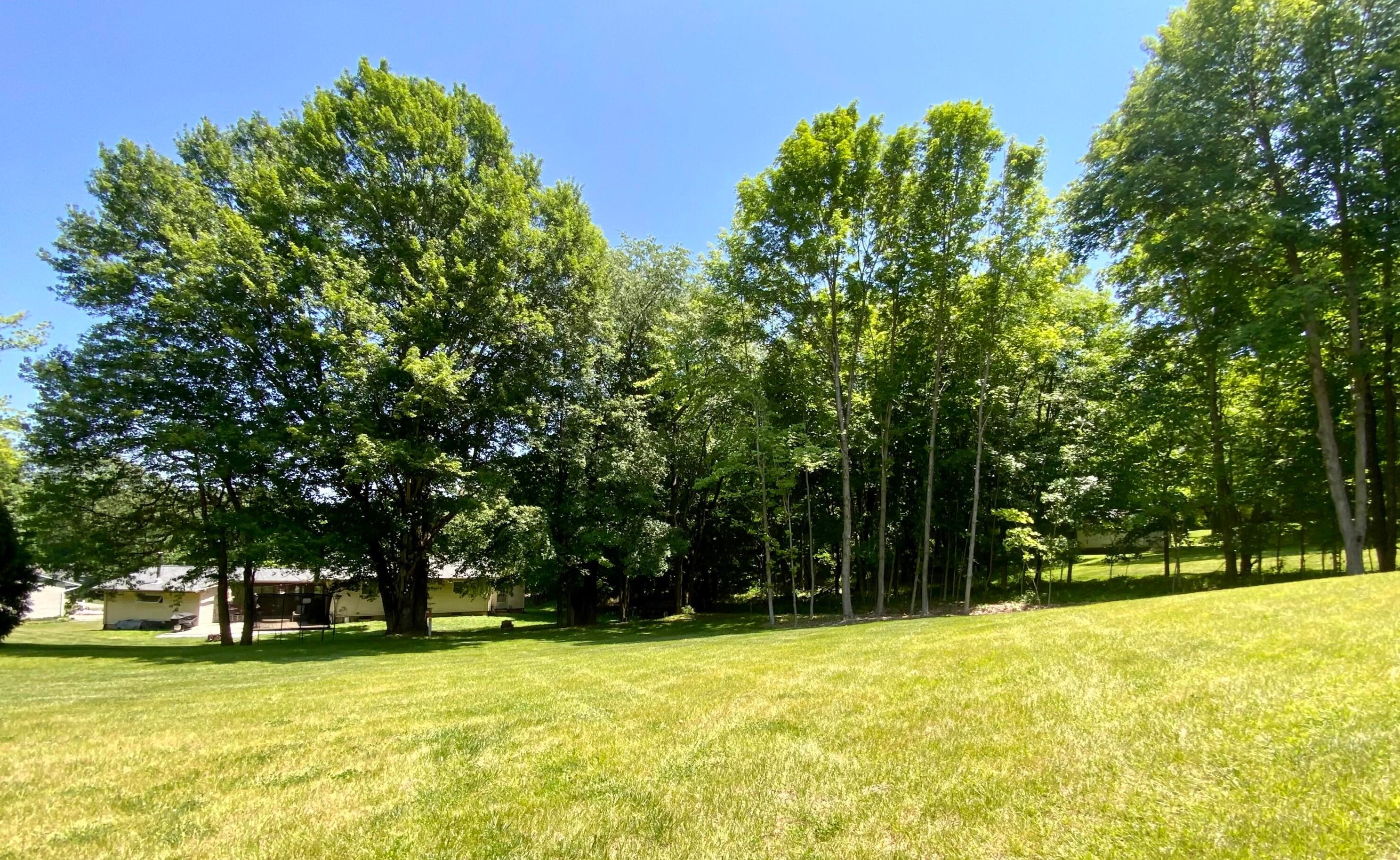 876 Royal Cir, Howard OH  43028-9370 exterior