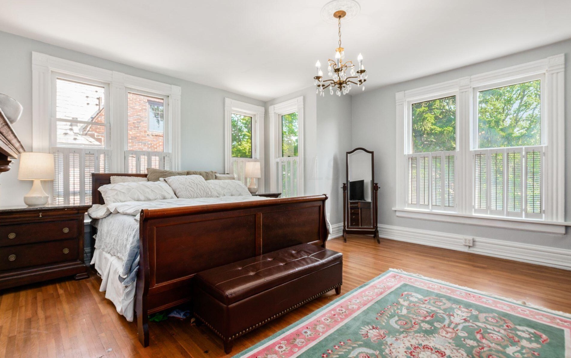 150 North Broadway, Columbus OH 43214-4112 exterior