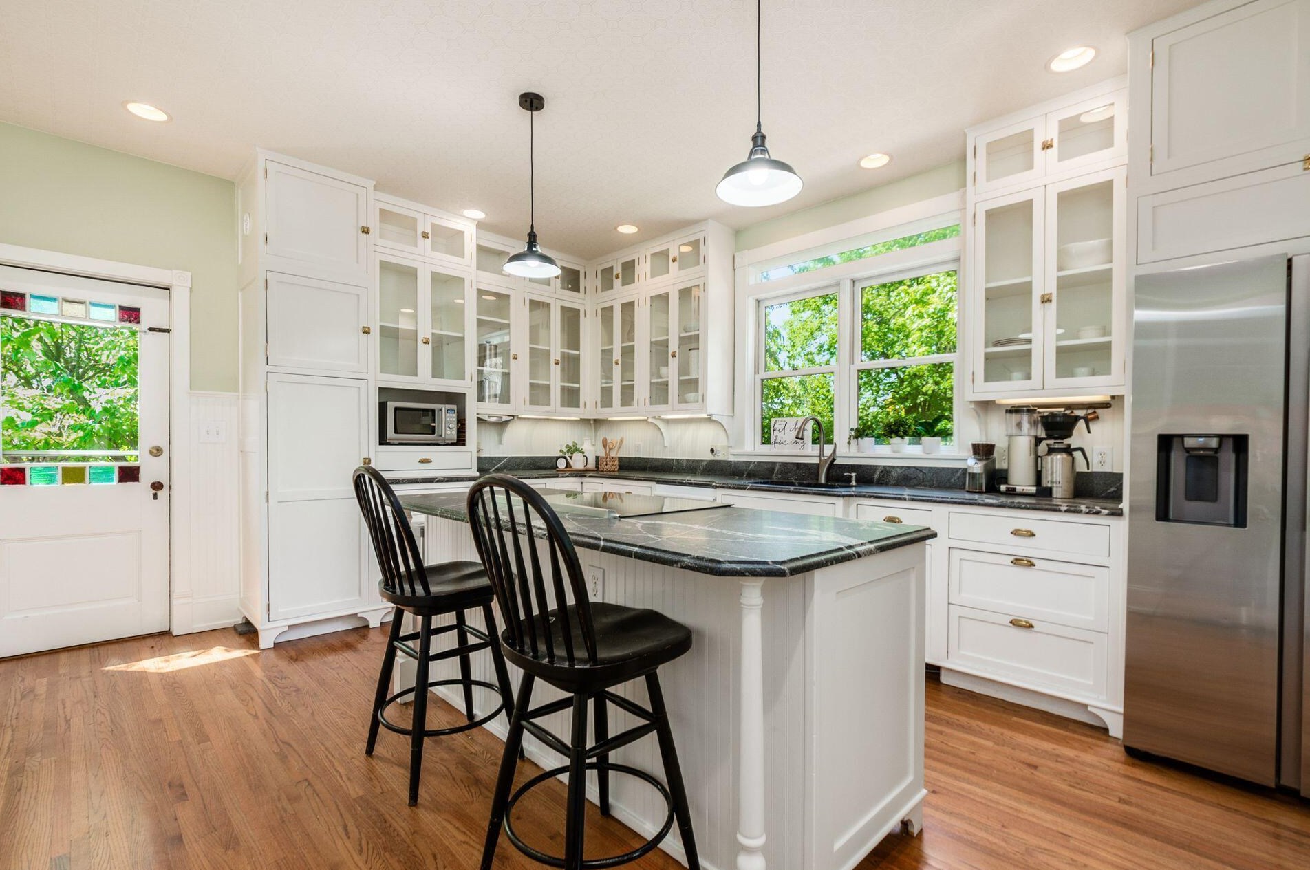 150 North Broadway, Columbus OH 43214-4112 exterior