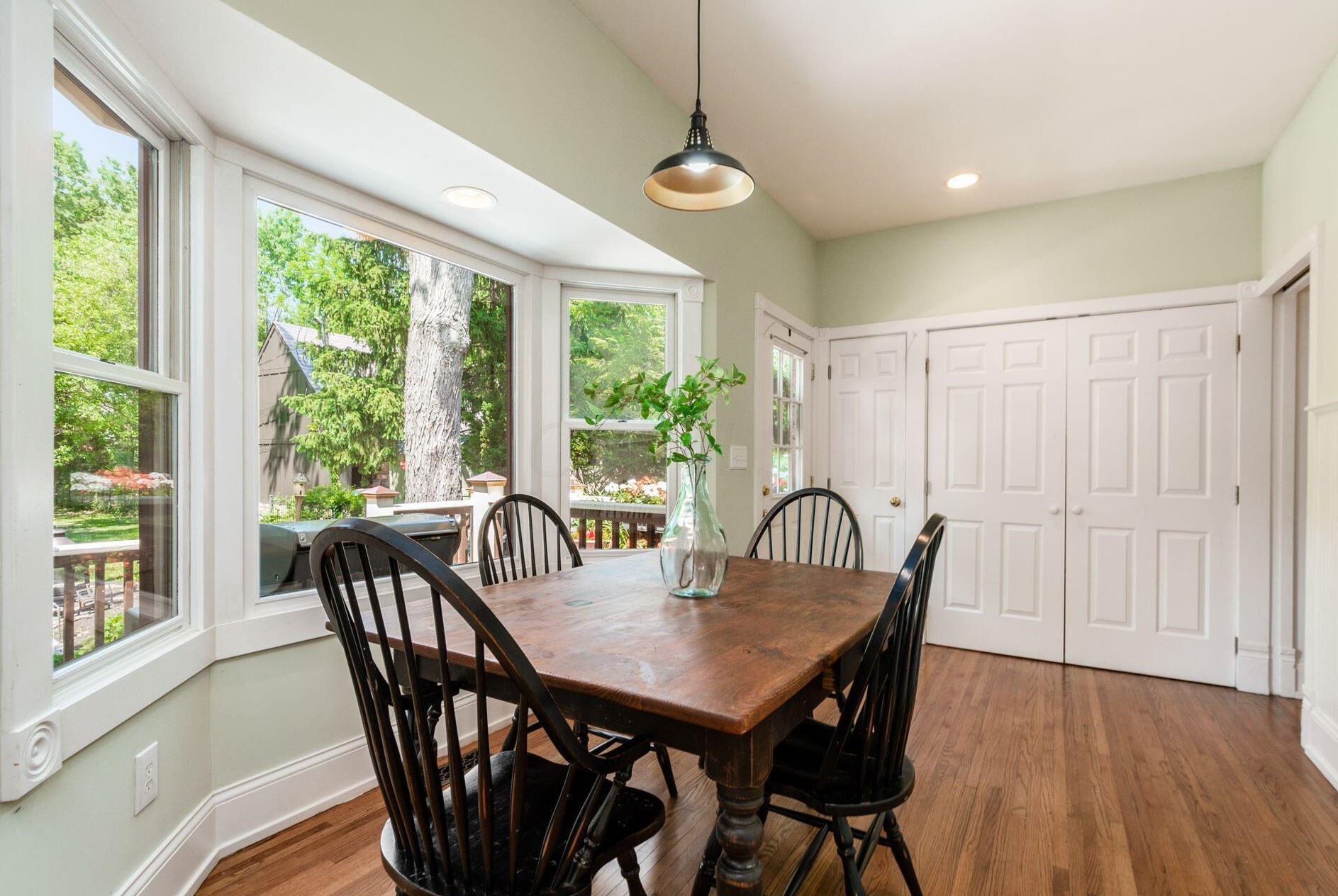 150 North Broadway, Columbus OH 43214-4112 exterior