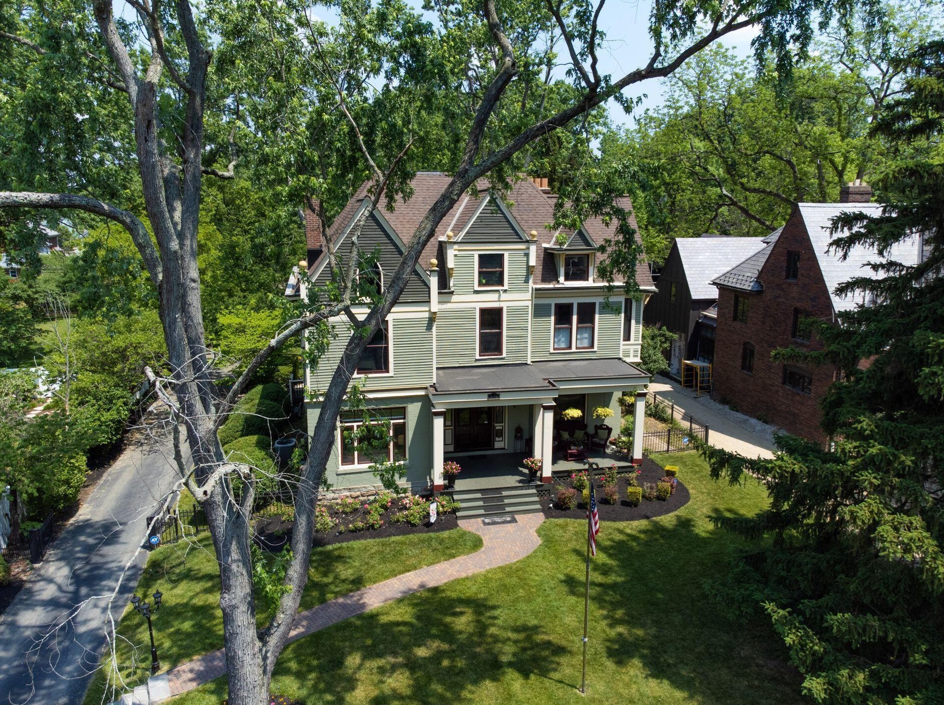 150 North Broadway, Columbus OH 43214-4112 exterior