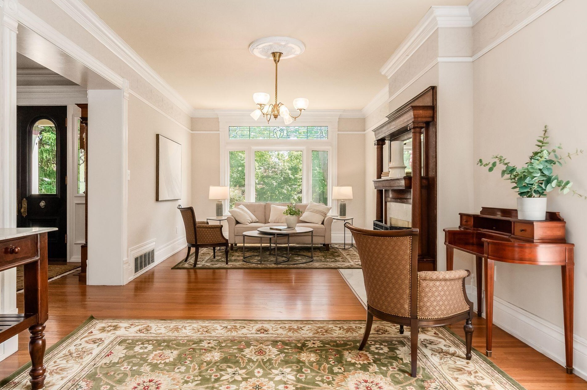 150 North Broadway, Columbus OH 43214-4112 exterior