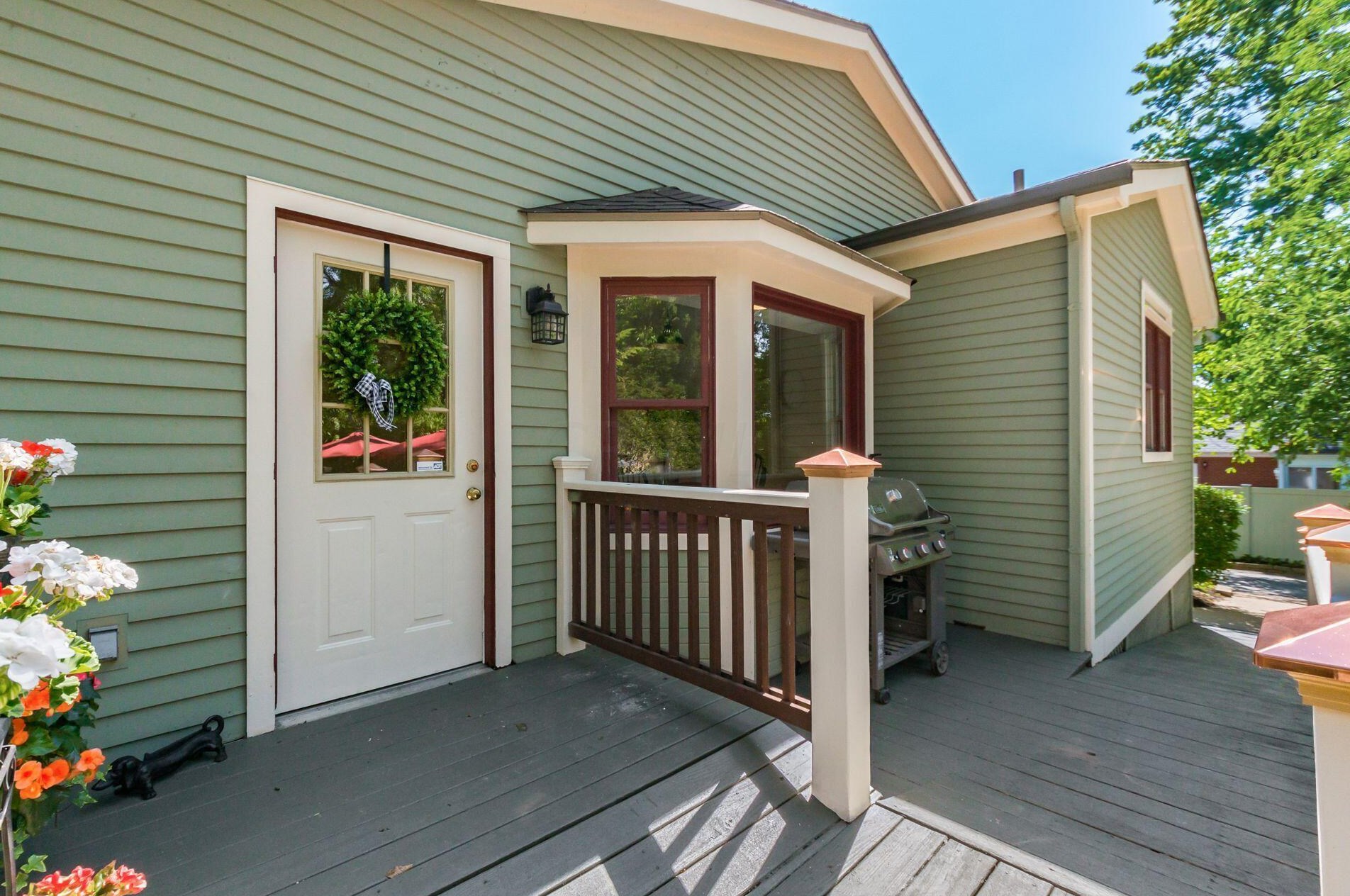 150 North Broadway, Columbus OH 43214-4112 exterior