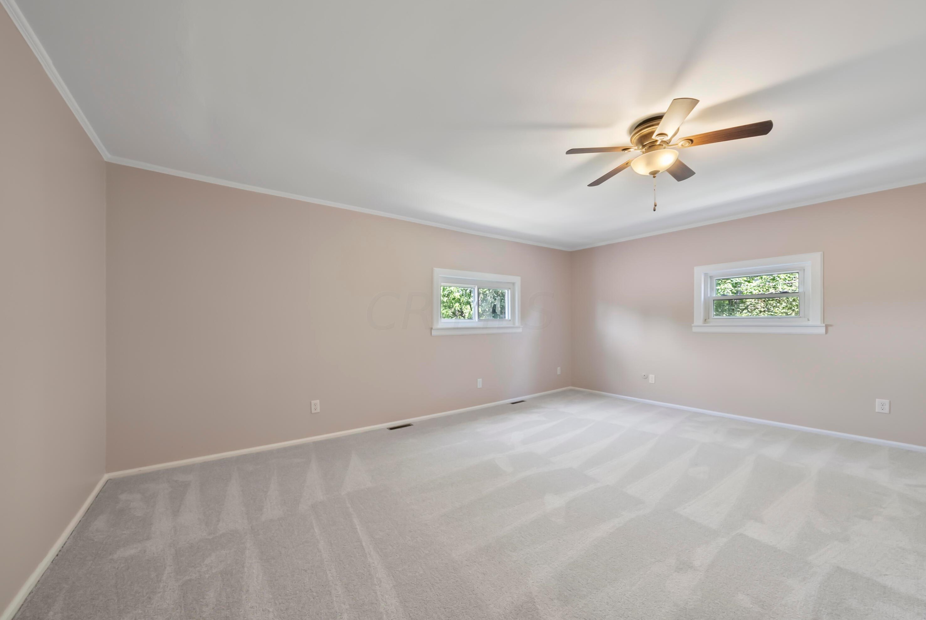 3047 Azelda St, Columbus OH 43224-4011 exterior